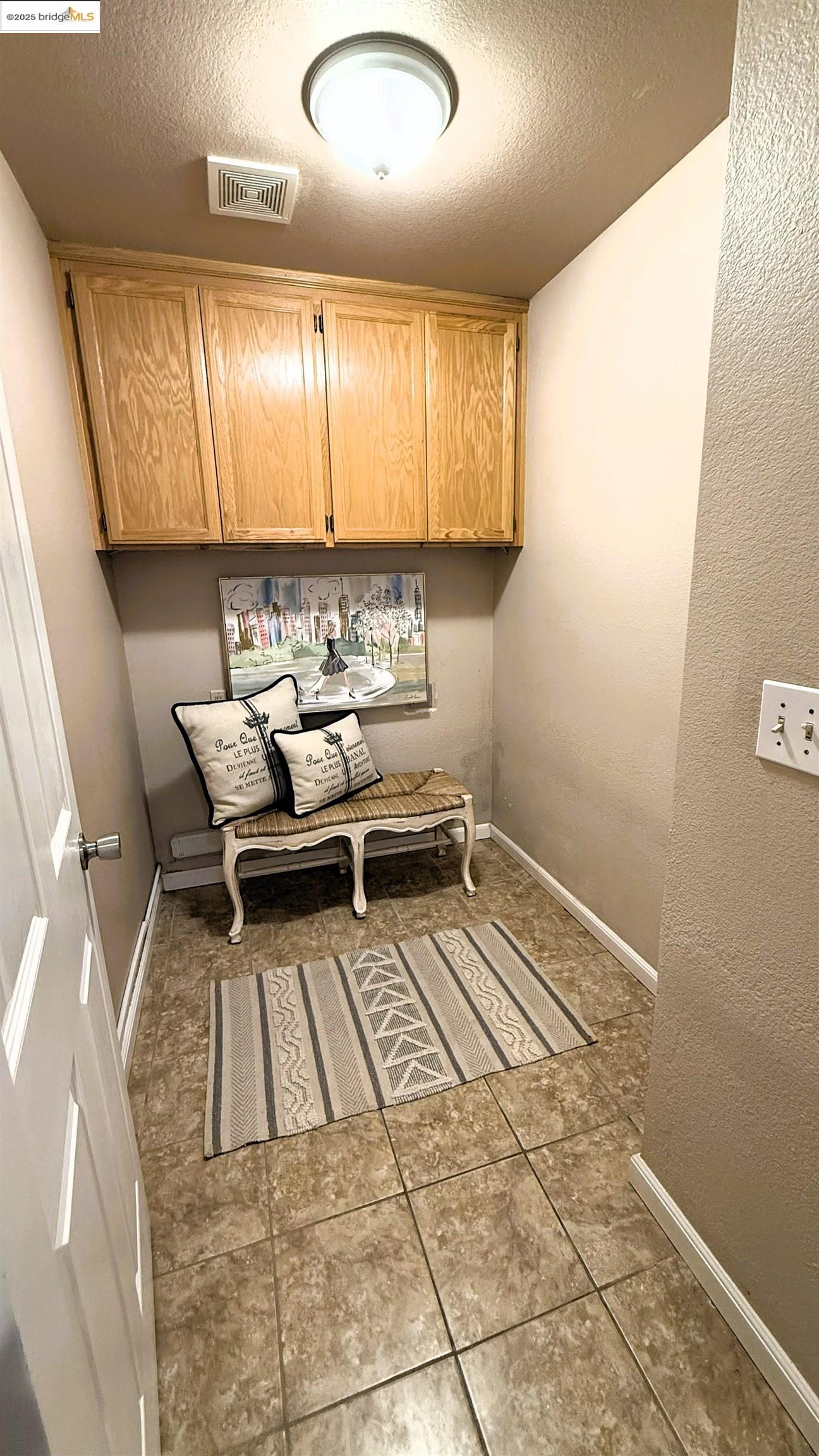 Detail Gallery Image 6 of 31 For 4522 Rock Island Dr, Antioch,  CA 94509 - 4 Beds | 2/1 Baths