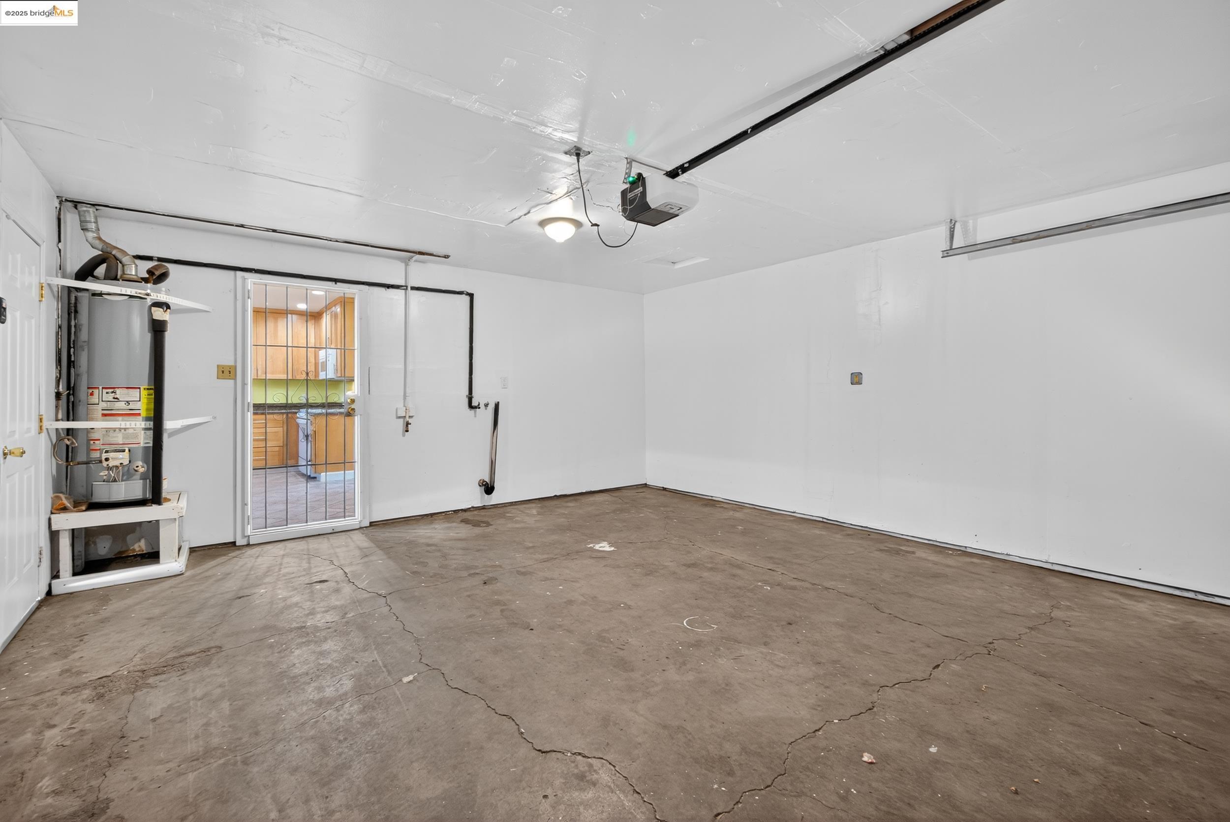 Detail Gallery Image 30 of 35 For 266 Warren Way, Pittsburg,  CA 94565 - 3 Beds | 1 Baths