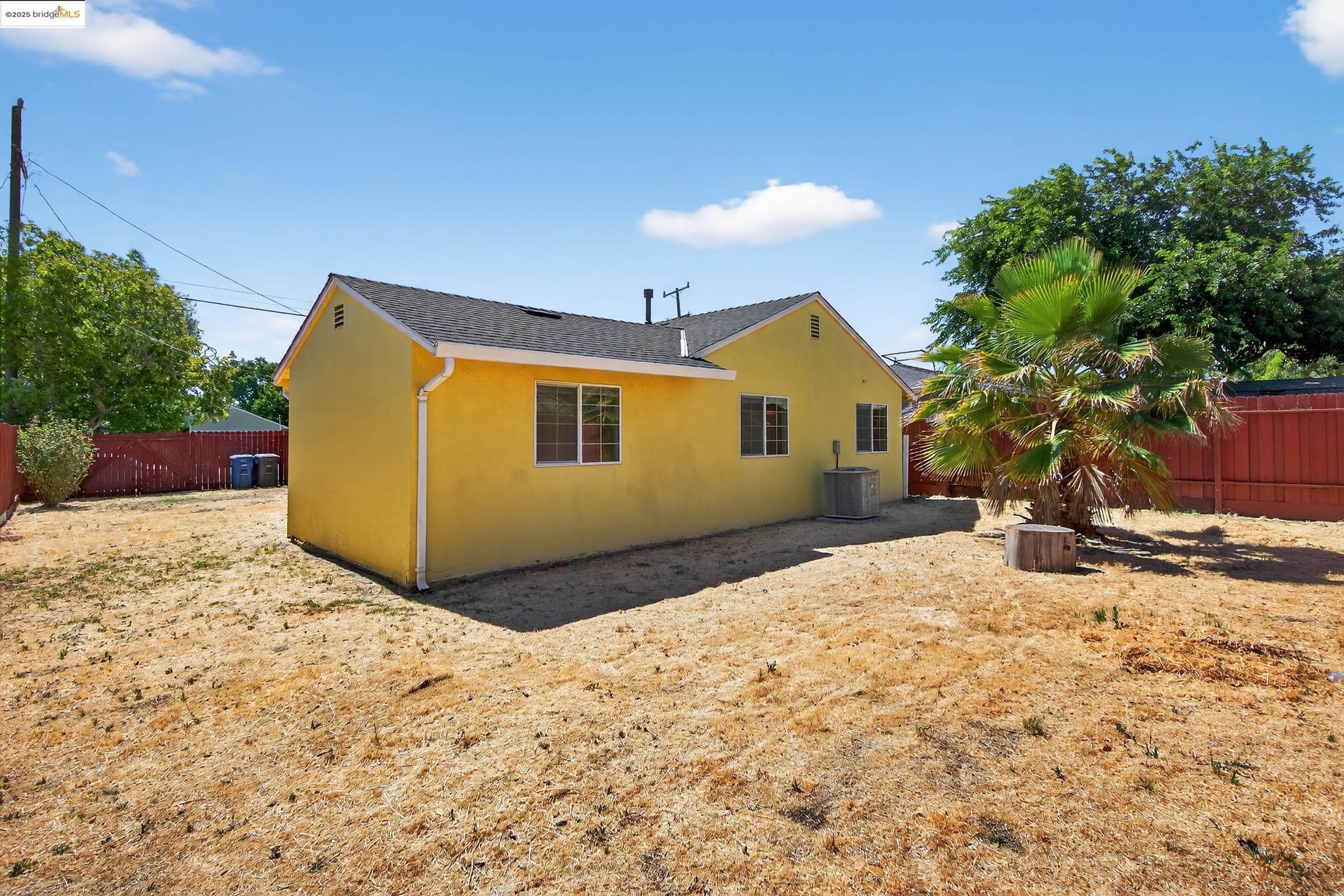 Detail Gallery Image 31 of 35 For 266 Warren Way, Pittsburg,  CA 94565 - 3 Beds | 1 Baths