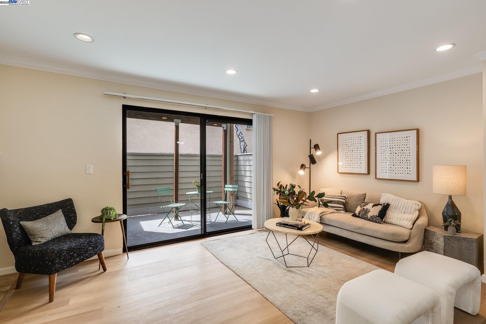 Photo #6: 41103801 Listing 