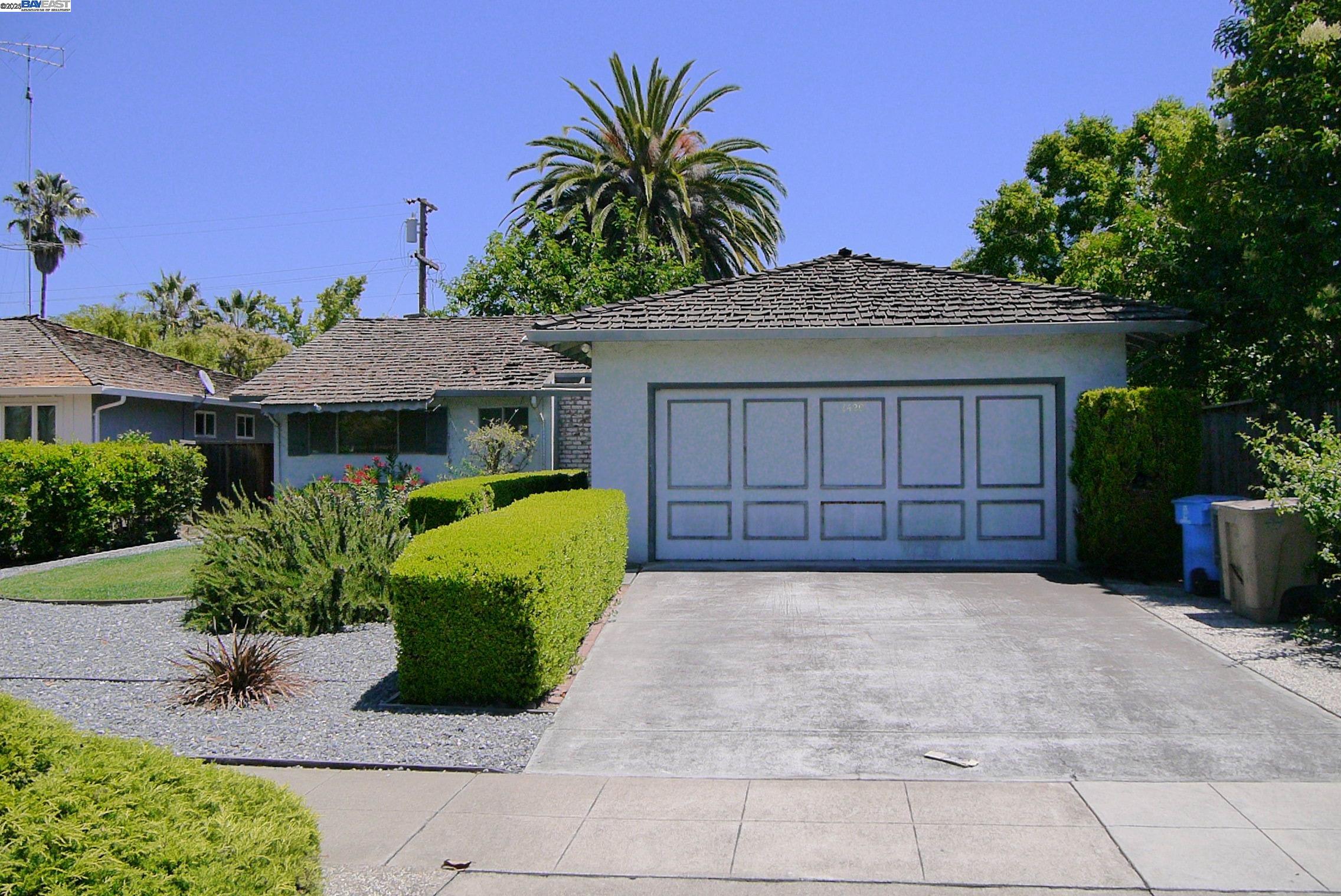 Detail Gallery Image 1 of 21 For 1420 Primrose Way, Cupertino,  CA 95014 - 3 Beds | 2 Baths