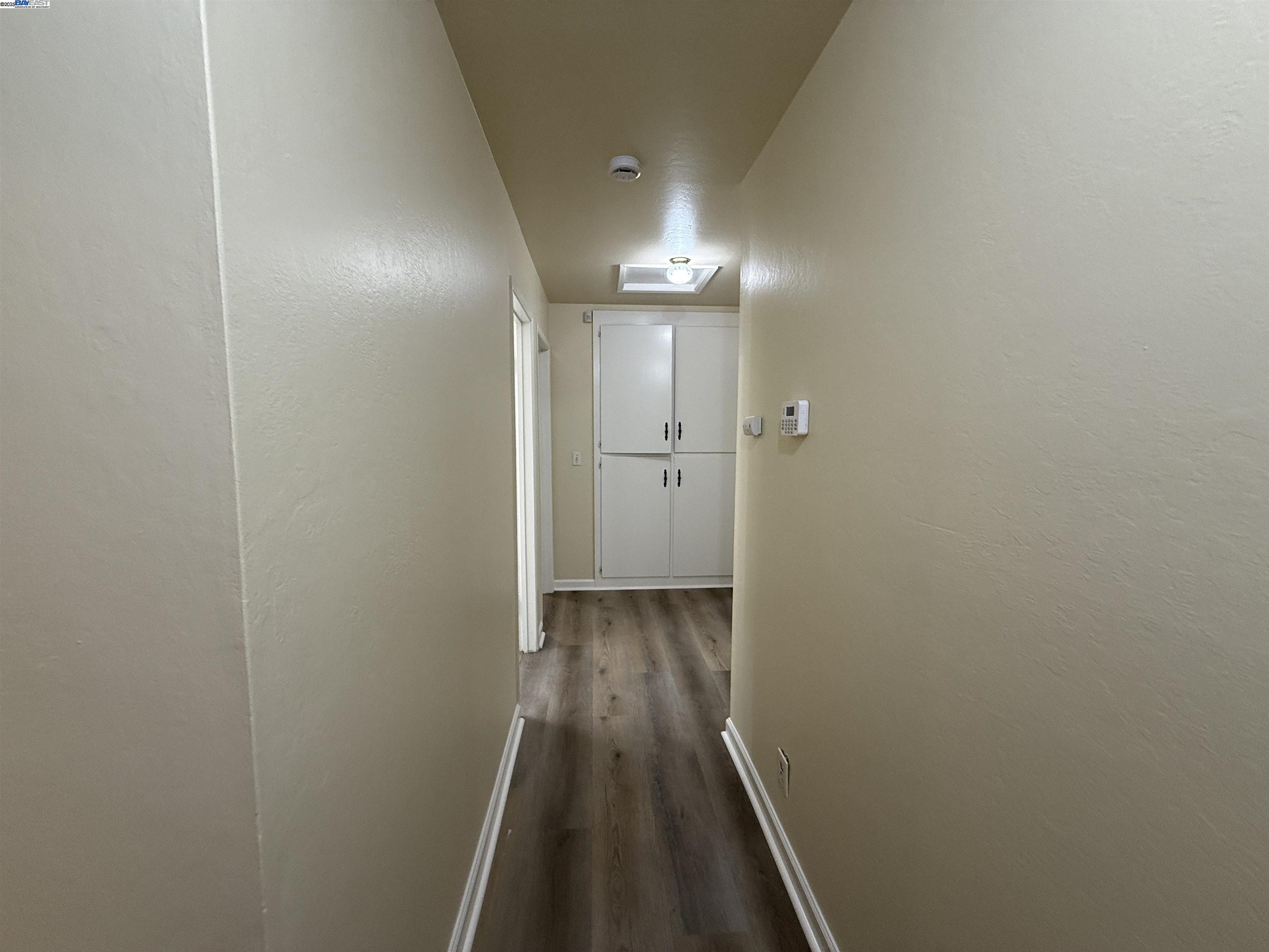 Detail Gallery Image 11 of 21 For 1420 Primrose Way, Cupertino,  CA 95014 - 3 Beds | 2 Baths