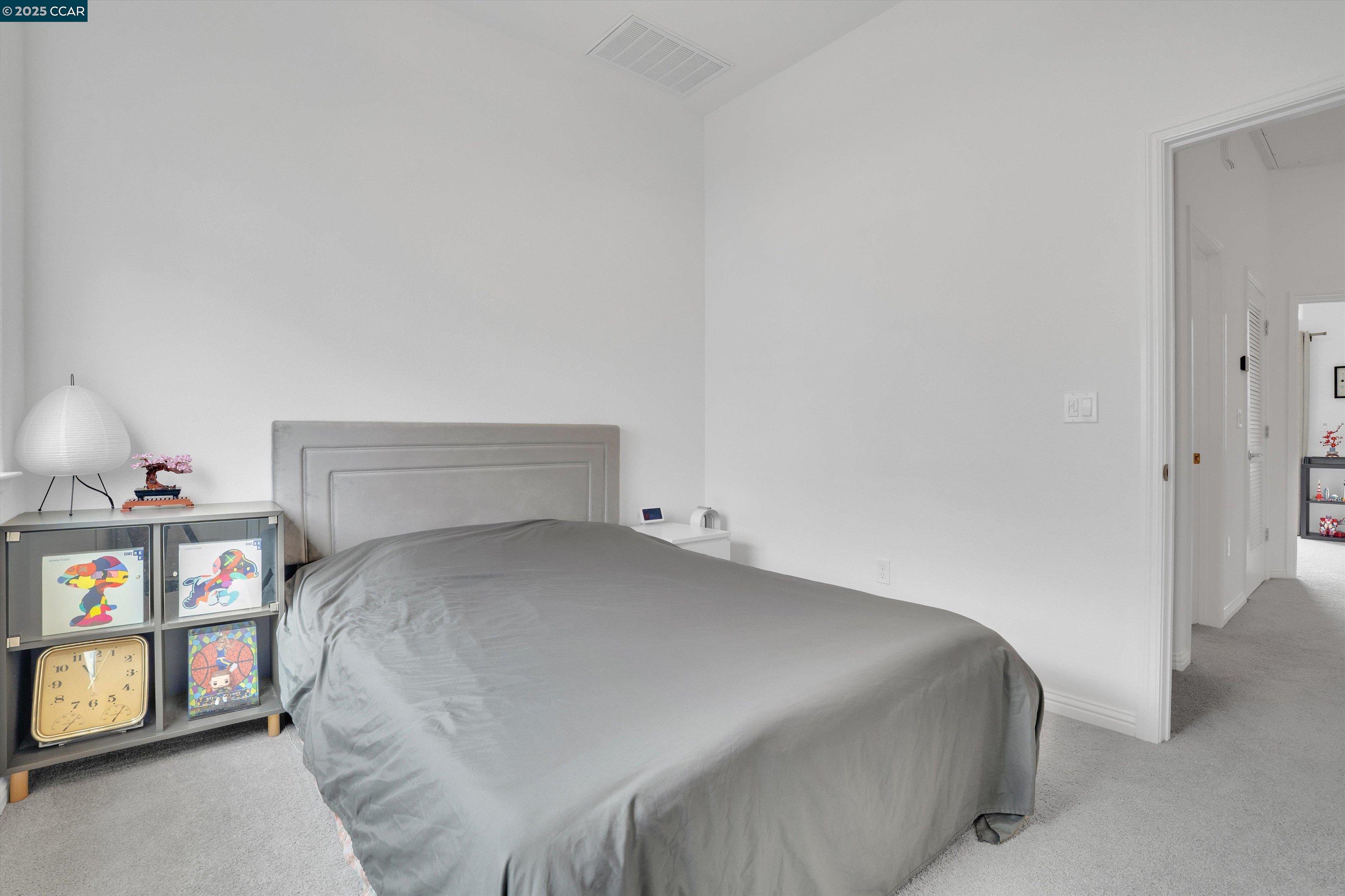 Detail Gallery Image 21 of 35 For 2816 Cathwood Lane, Alameda,  CA 94501 - 2 Beds | 1/1 Baths