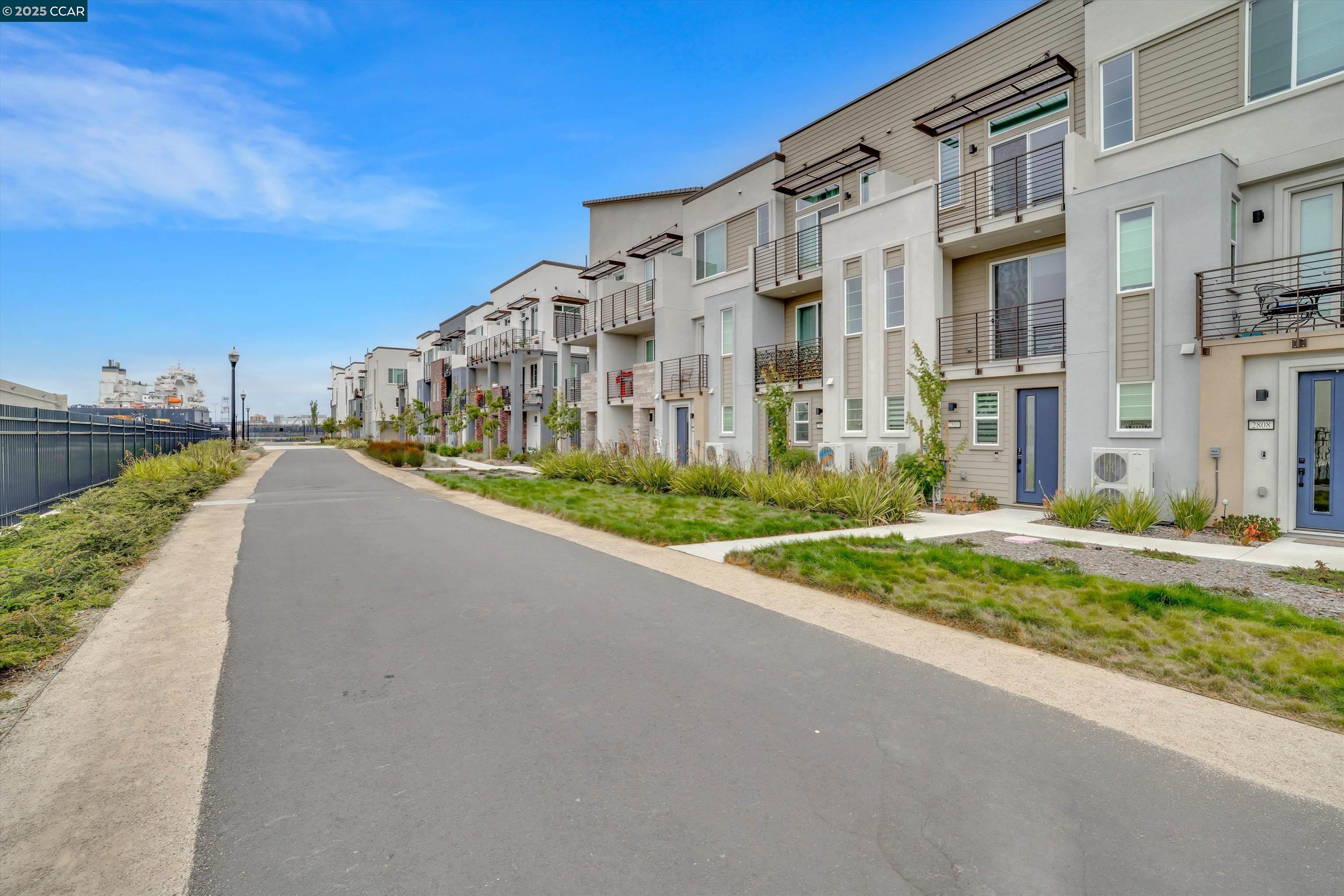 Detail Gallery Image 23 of 35 For 2816 Cathwood Lane, Alameda,  CA 94501 - 2 Beds | 1/1 Baths