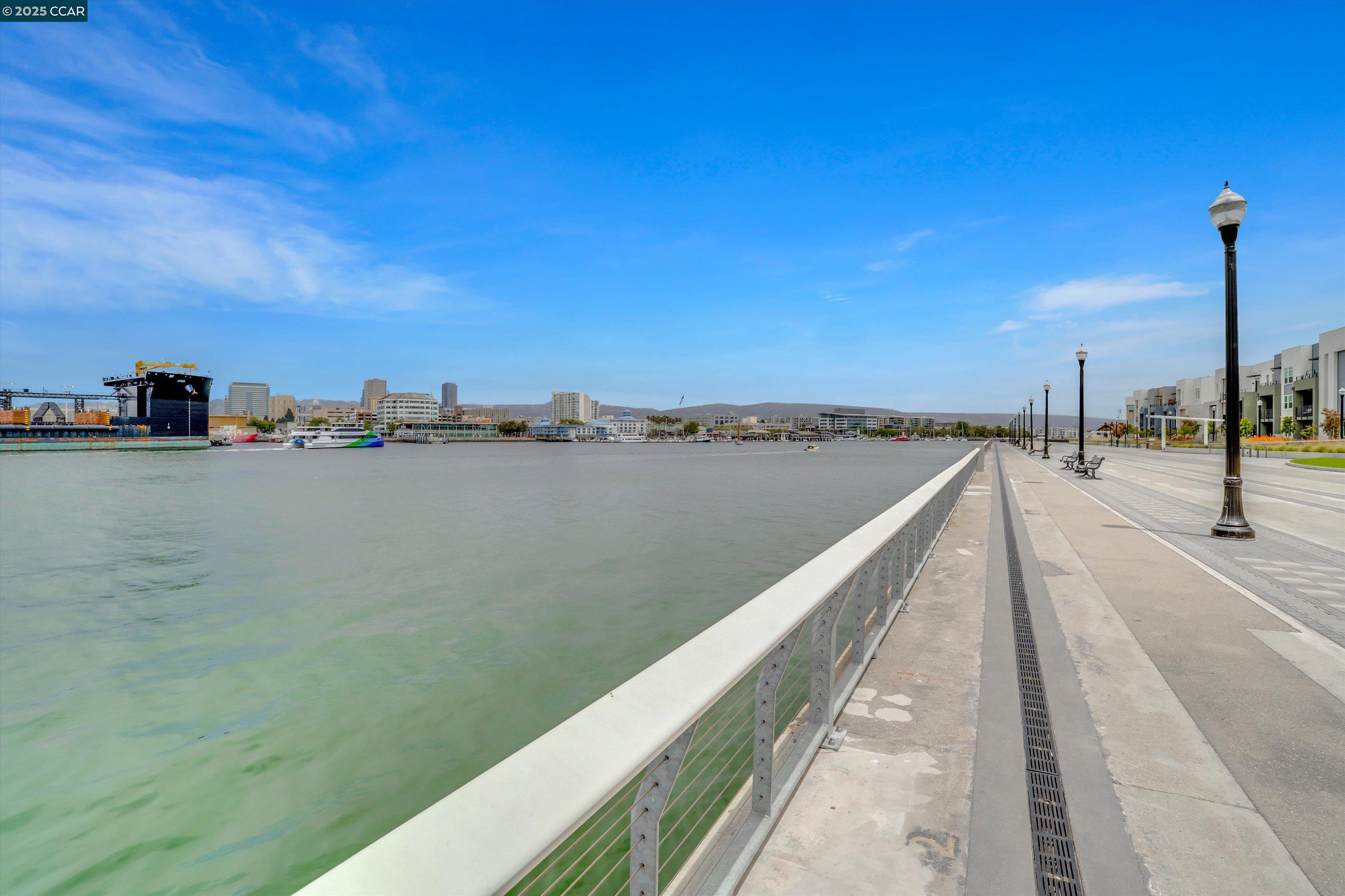 Detail Gallery Image 24 of 35 For 2816 Cathwood Lane, Alameda,  CA 94501 - 2 Beds | 1/1 Baths