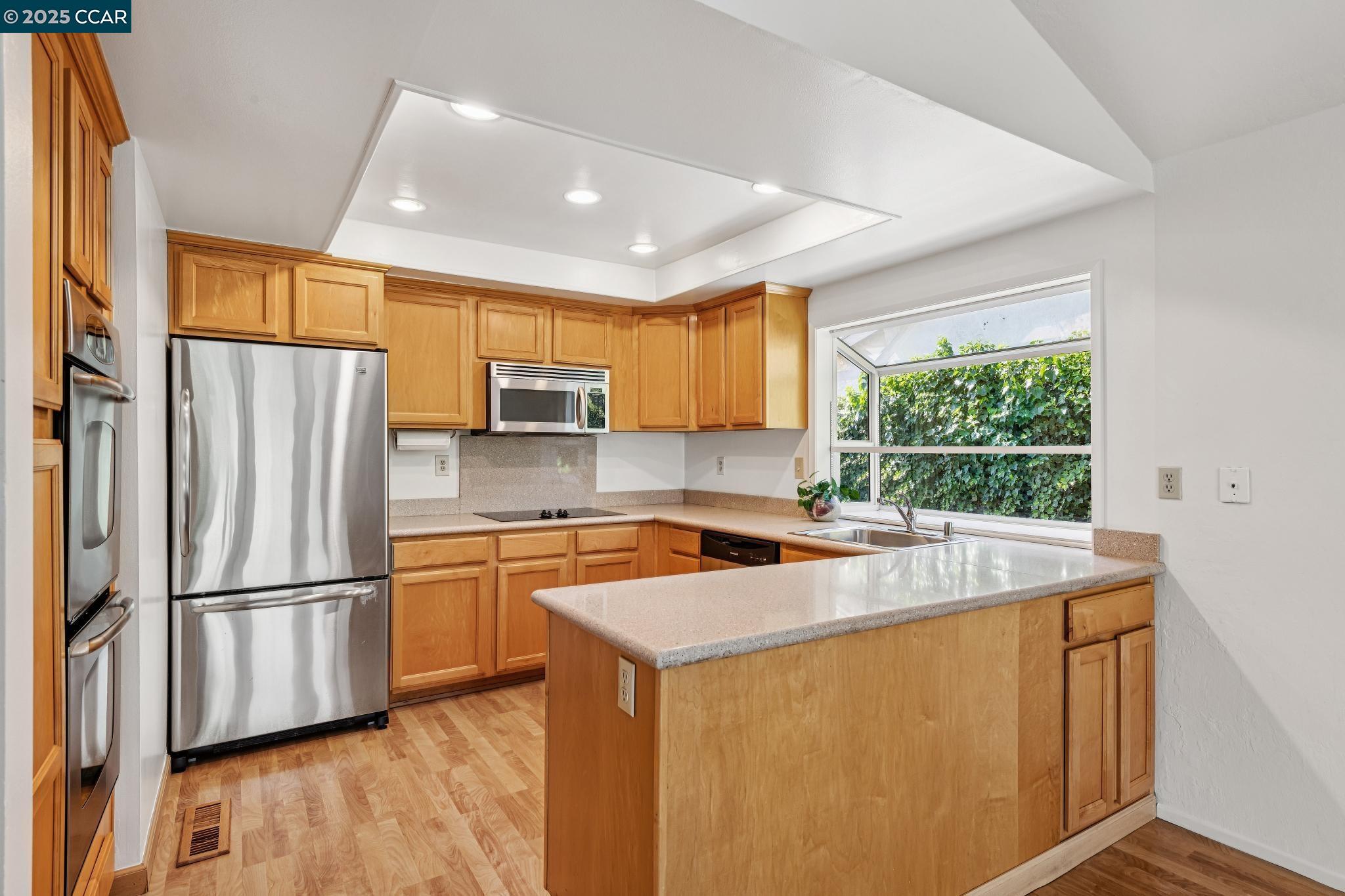 Detail Gallery Image 19 of 43 For 6722 Corte Segunda, Martinez,  CA 94553 - 4 Beds | 2 Baths