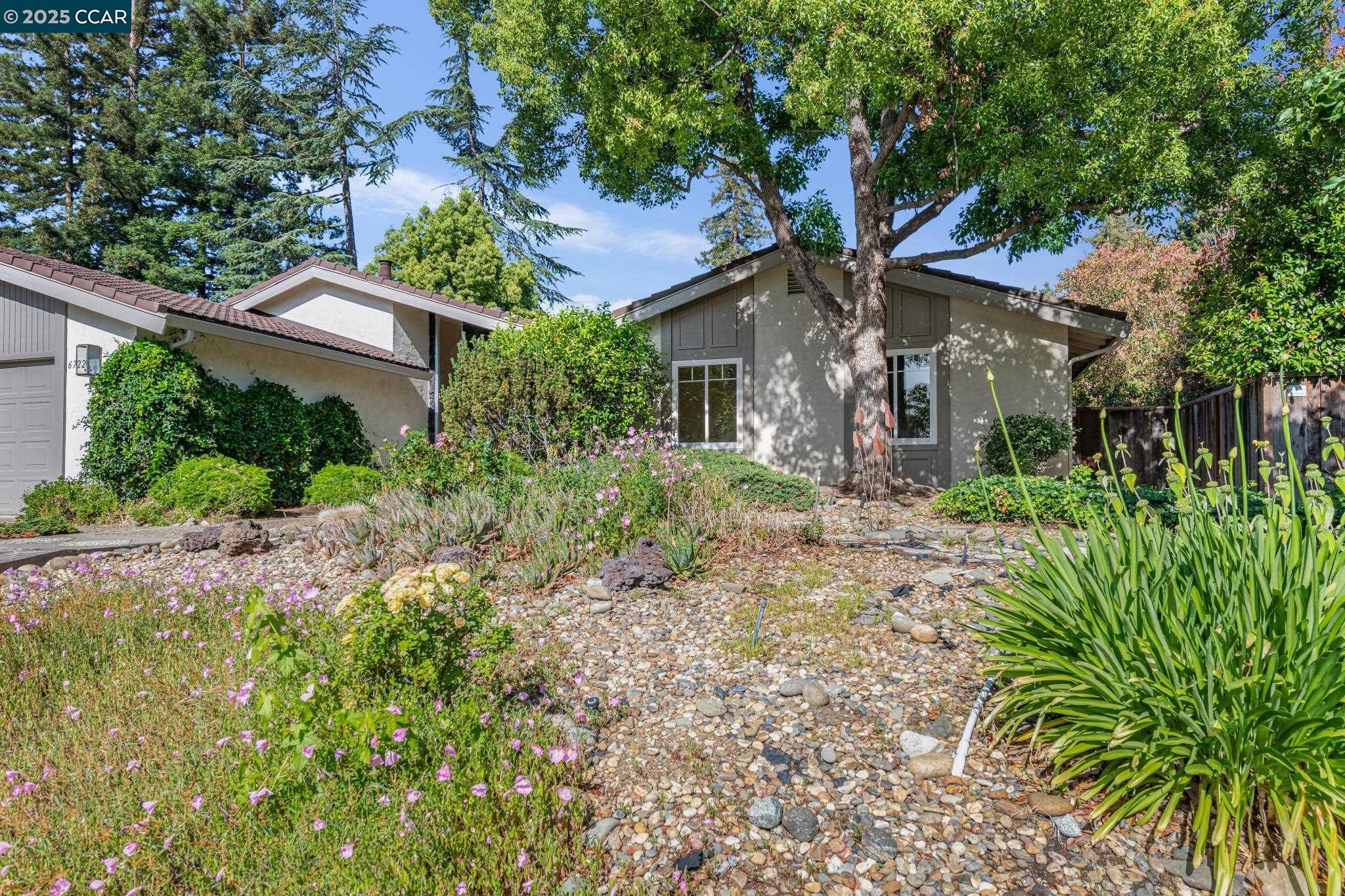 Detail Gallery Image 3 of 43 For 6722 Corte Segunda, Martinez,  CA 94553 - 4 Beds | 2 Baths