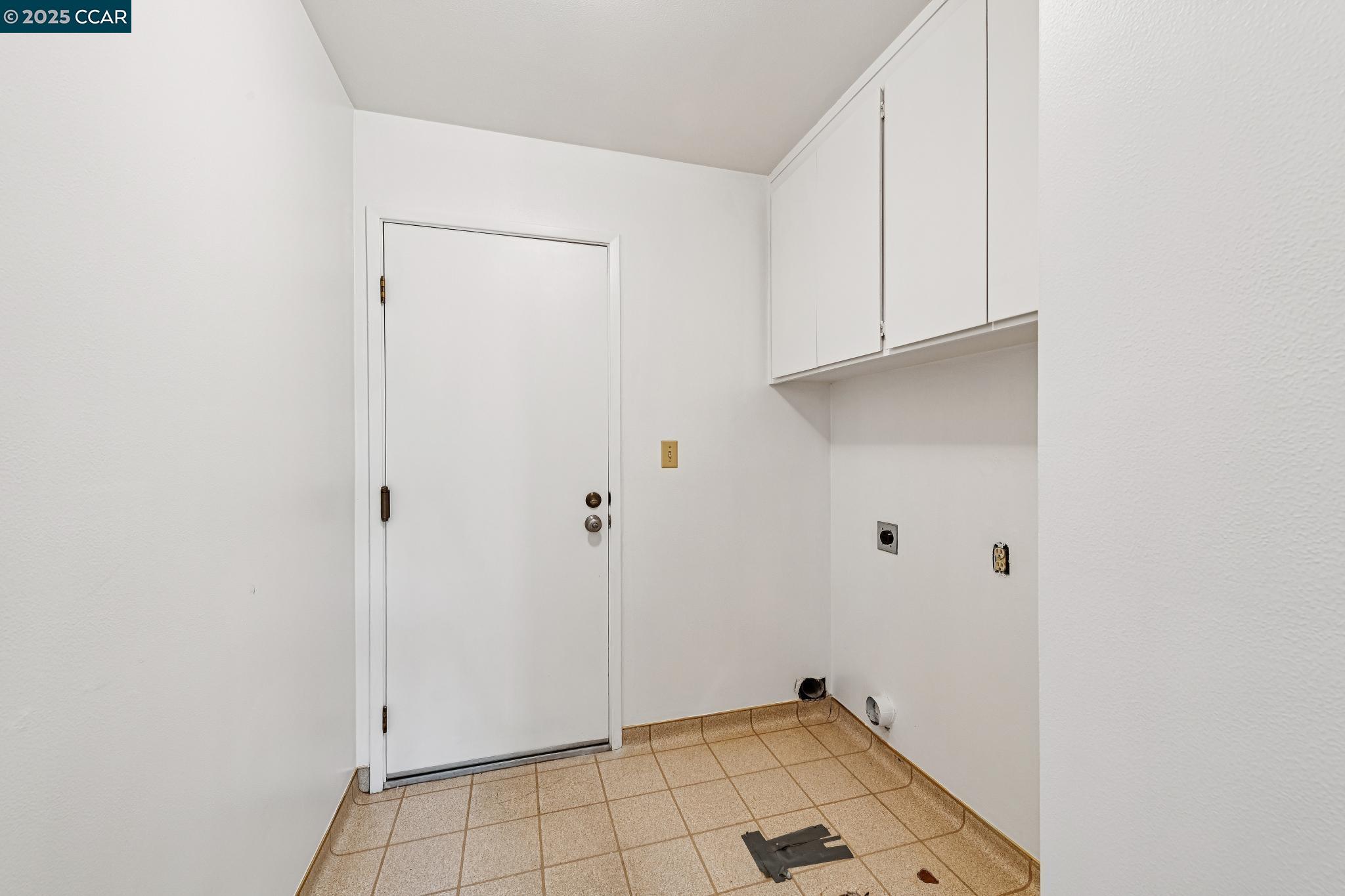Detail Gallery Image 24 of 43 For 6722 Corte Segunda, Martinez,  CA 94553 - 4 Beds | 2 Baths