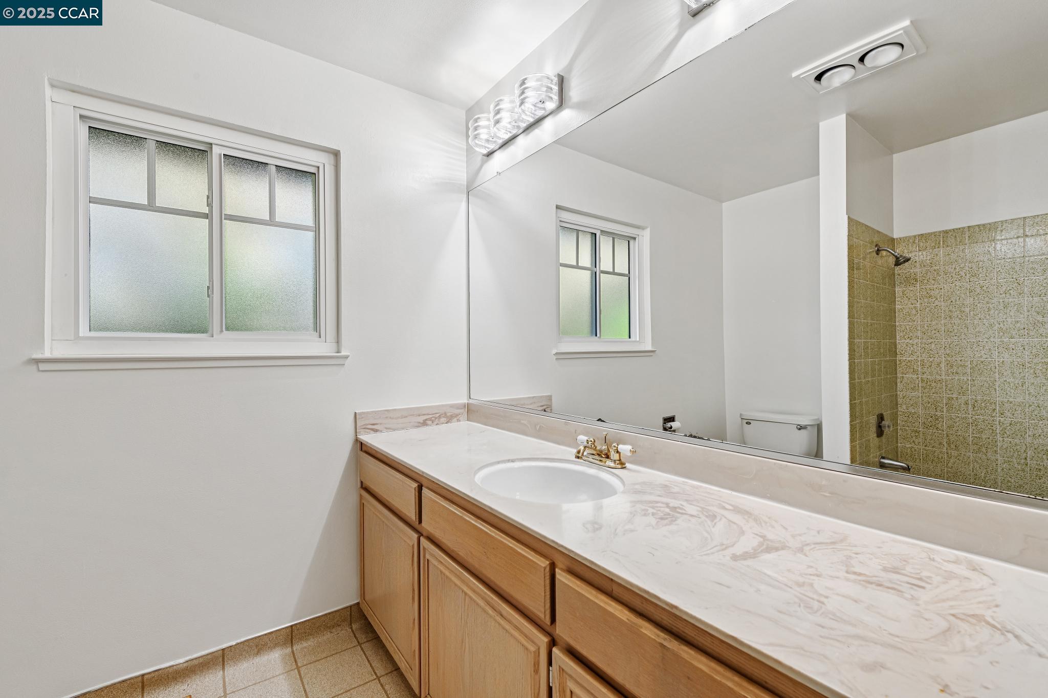 Detail Gallery Image 31 of 43 For 6722 Corte Segunda, Martinez,  CA 94553 - 4 Beds | 2 Baths