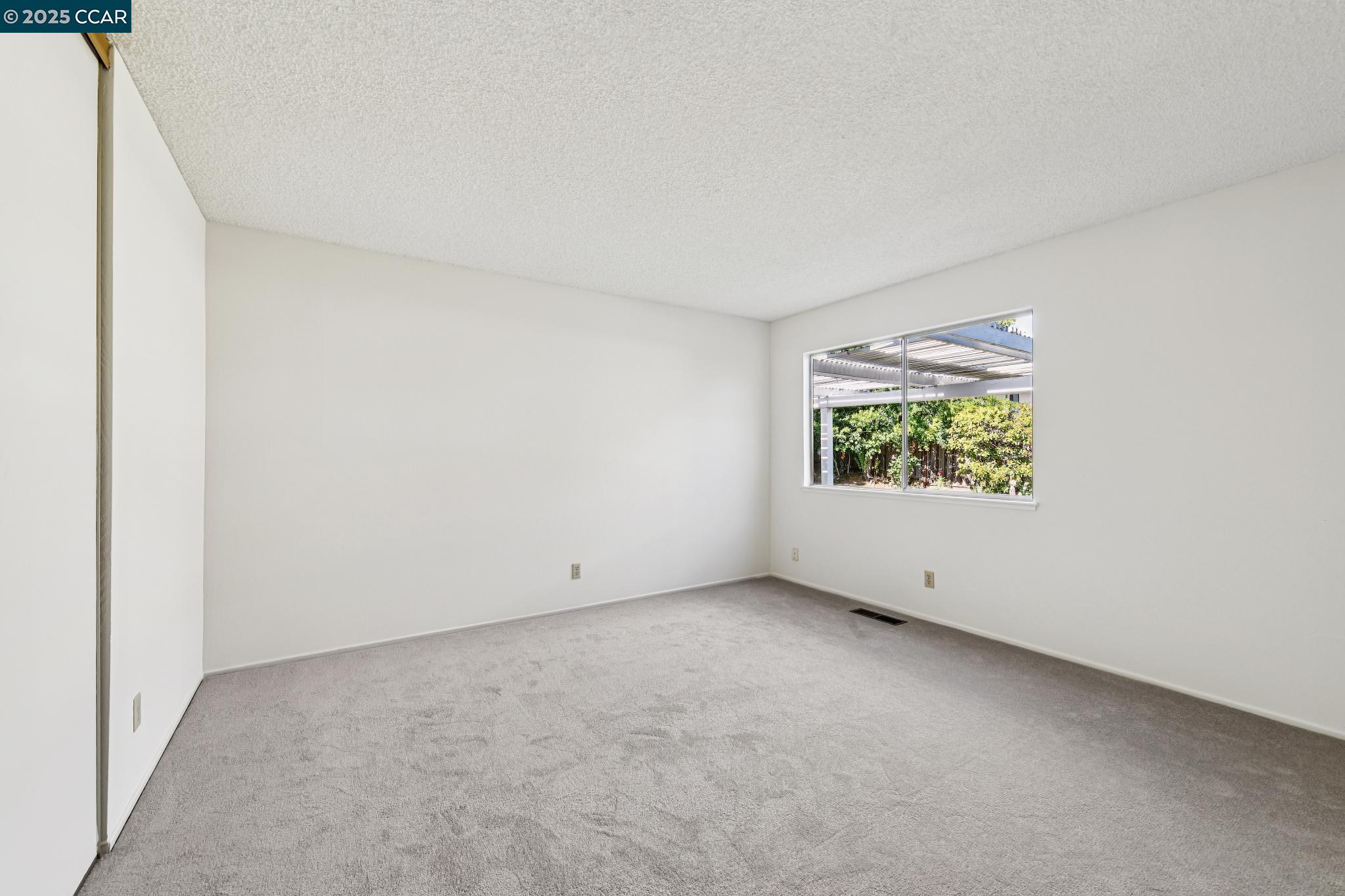 Detail Gallery Image 33 of 43 For 6722 Corte Segunda, Martinez,  CA 94553 - 4 Beds | 2 Baths