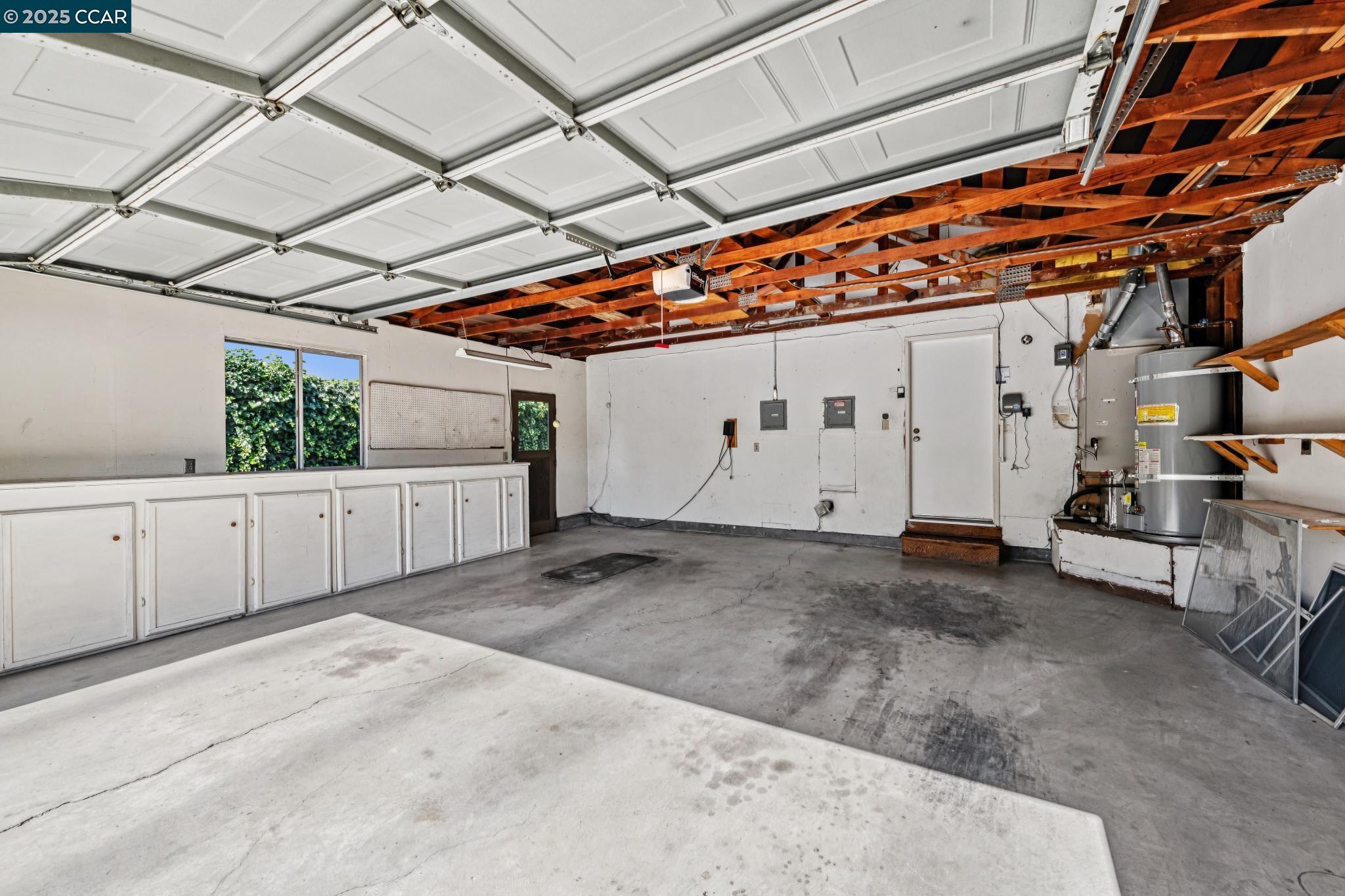 Detail Gallery Image 35 of 43 For 6722 Corte Segunda, Martinez,  CA 94553 - 4 Beds | 2 Baths