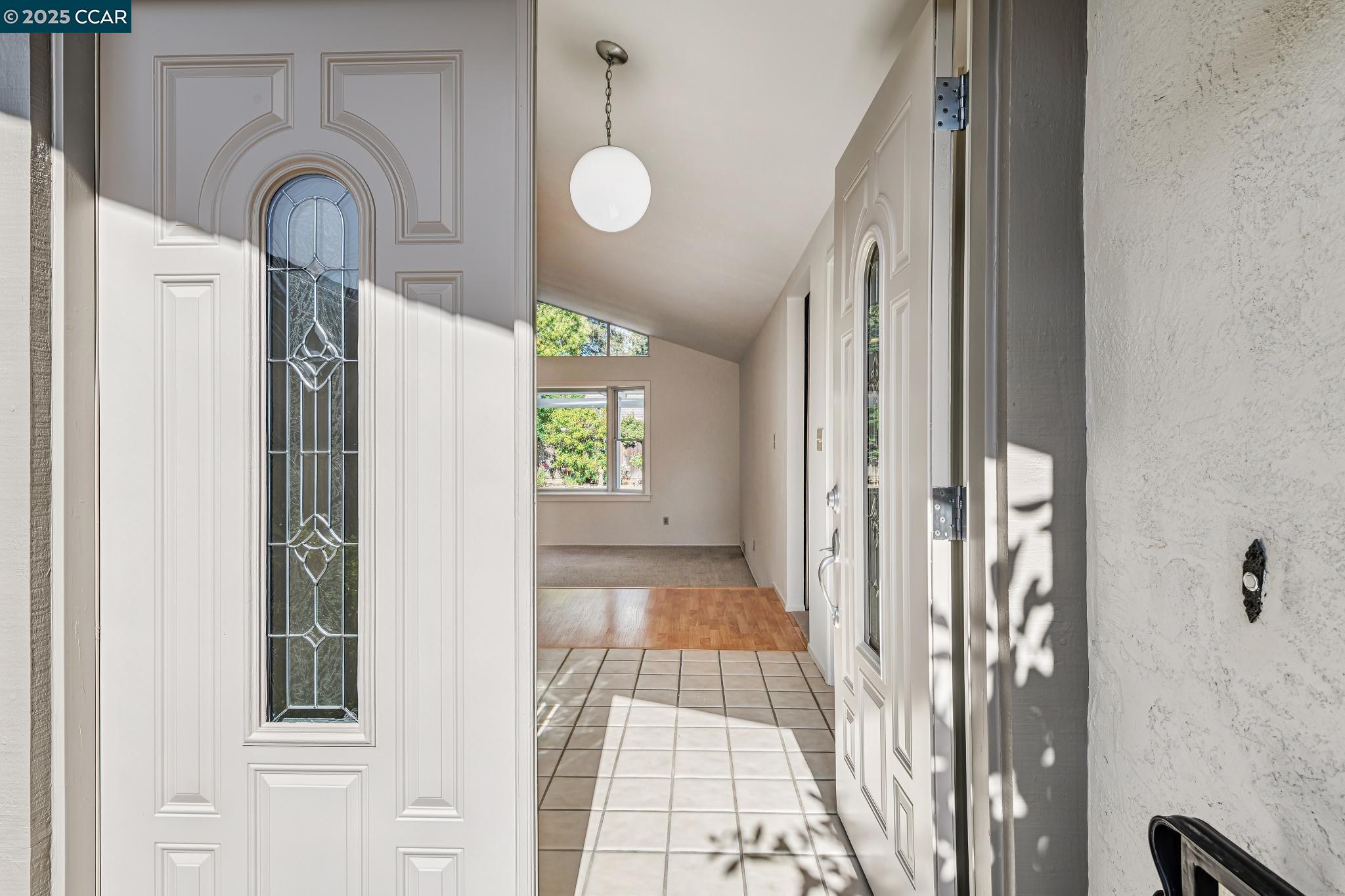 Detail Gallery Image 5 of 43 For 6722 Corte Segunda, Martinez,  CA 94553 - 4 Beds | 2 Baths