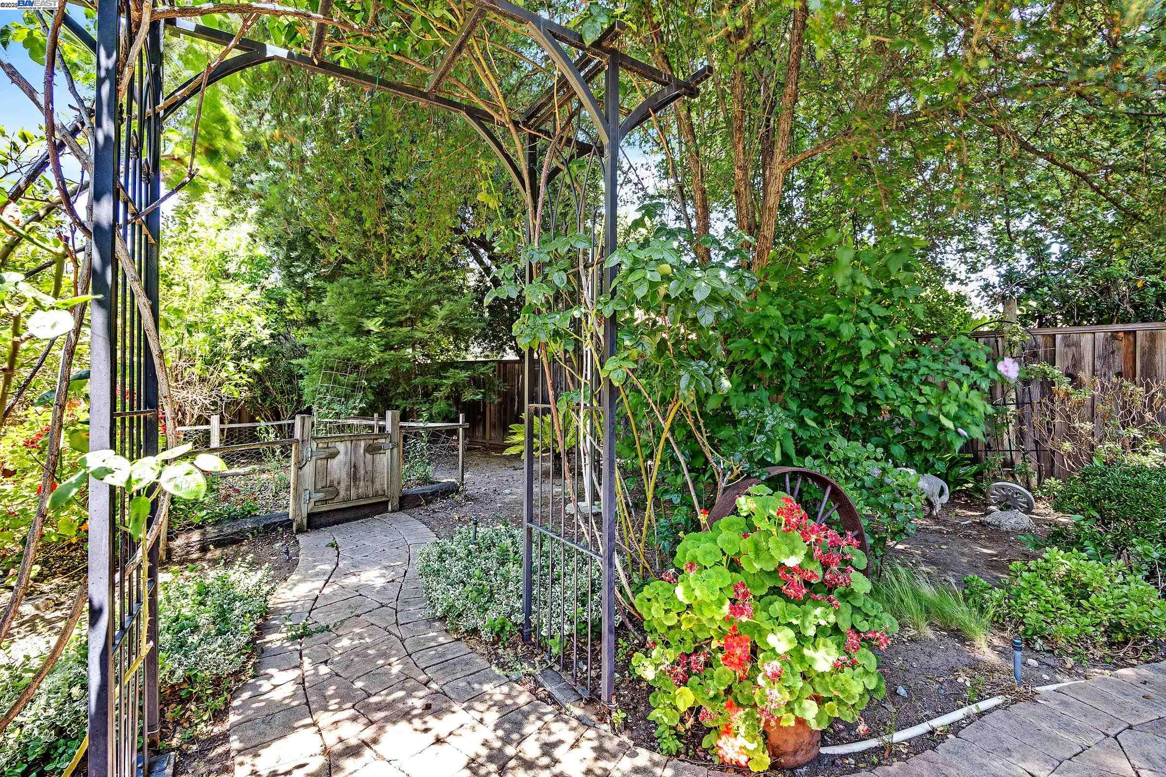 Detail Gallery Image 42 of 43 For 2849 Mi Elana Cir, Walnut Creek,  CA 94598 - 3 Beds | 2 Baths