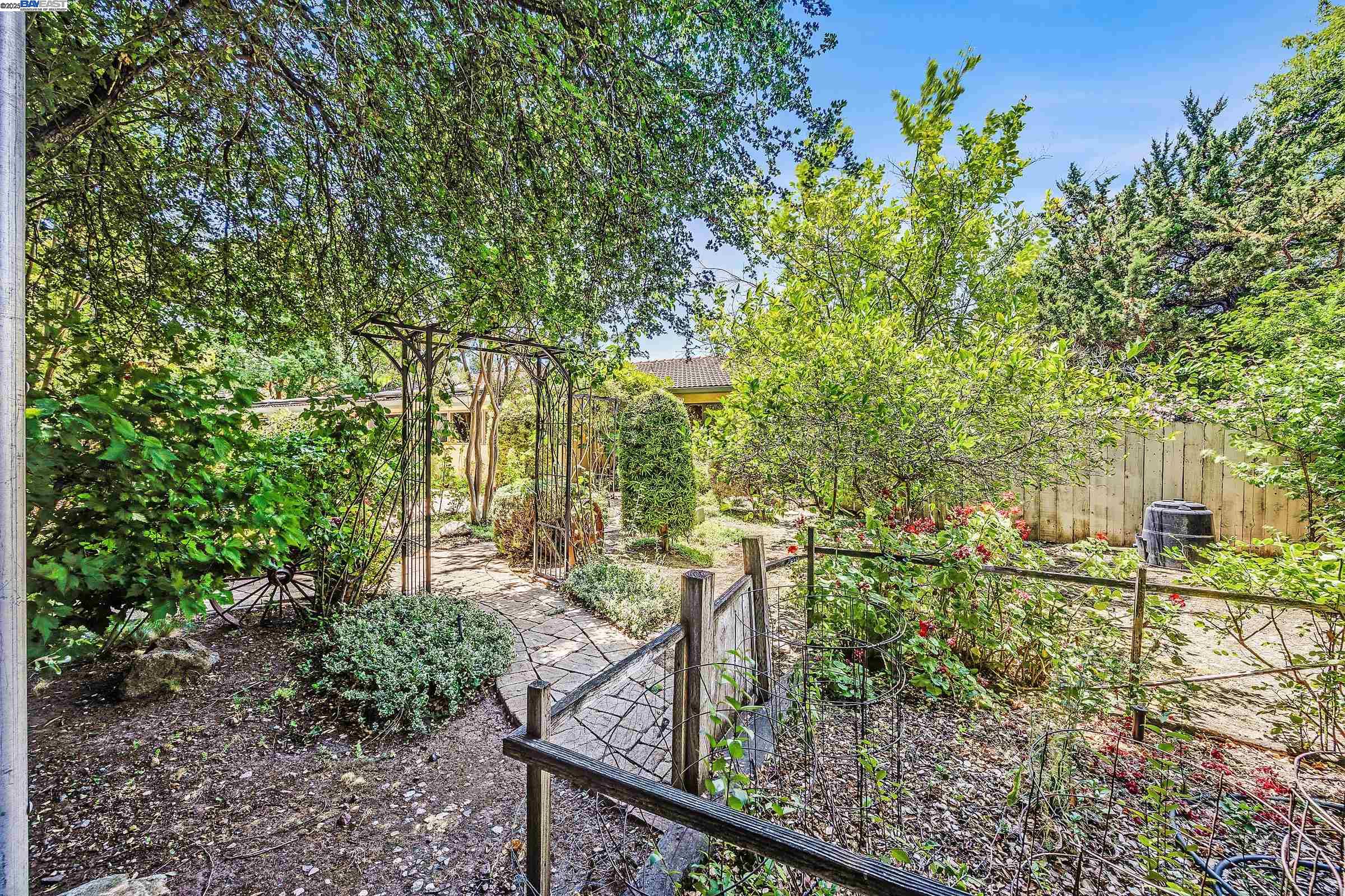 Detail Gallery Image 43 of 43 For 2849 Mi Elana Cir, Walnut Creek,  CA 94598 - 3 Beds | 2 Baths