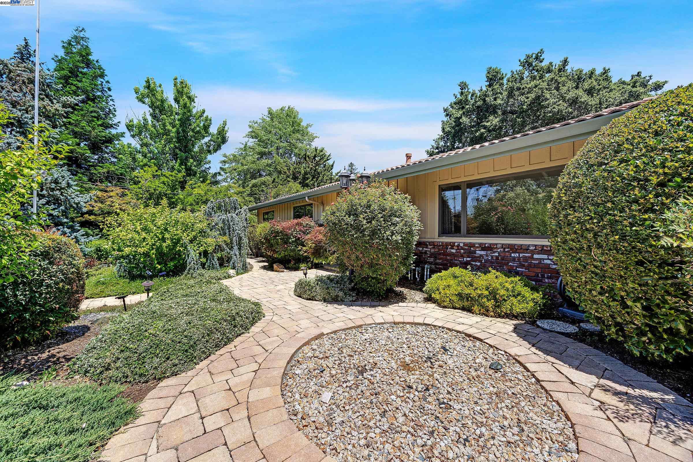 Detail Gallery Image 6 of 43 For 2849 Mi Elana Cir, Walnut Creek,  CA 94598 - 3 Beds | 2 Baths