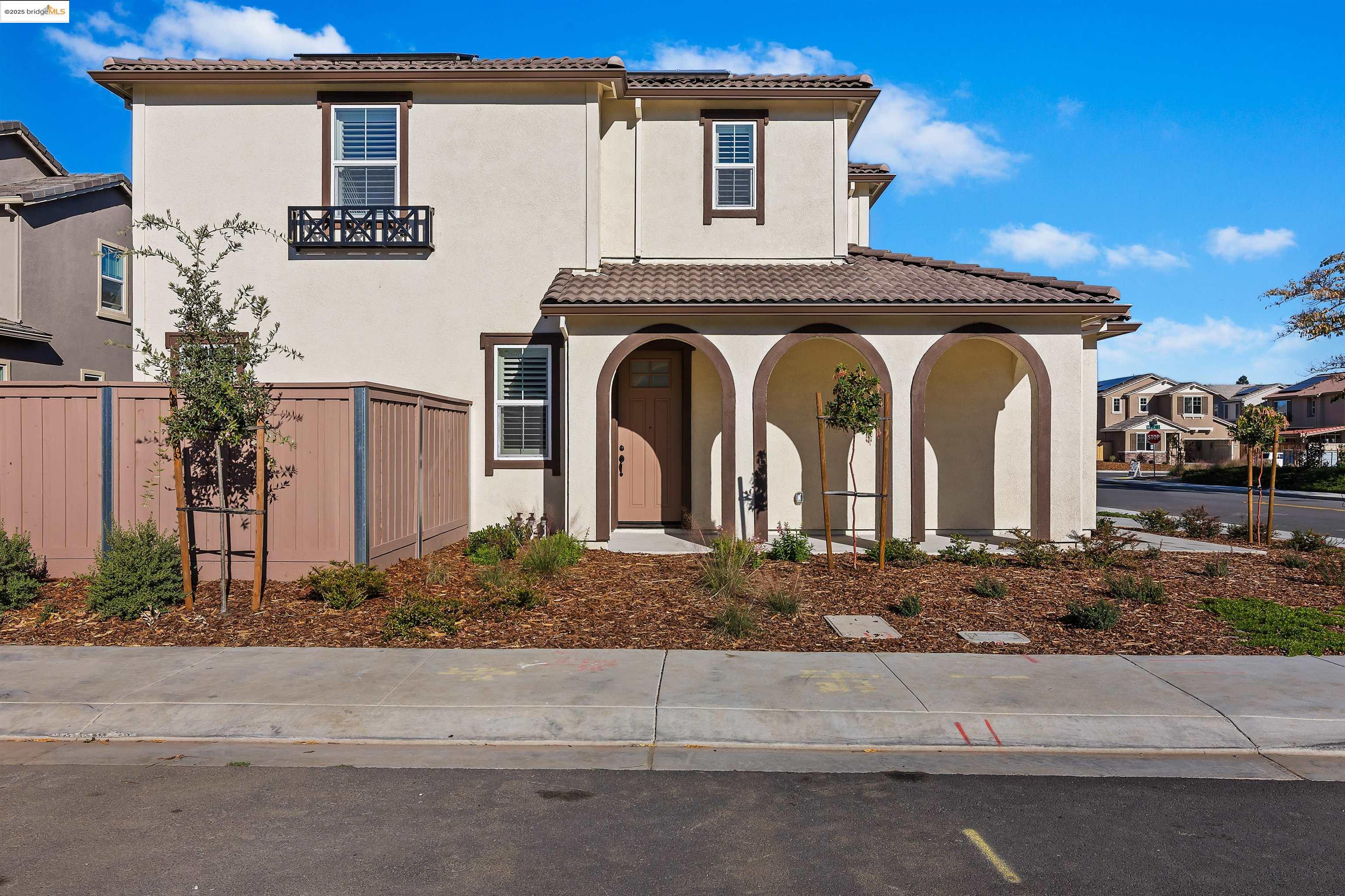 Detail Gallery Image 1 of 34 For 3012 Vasquez Court, Vacaville,  CA 95688 - 4 Beds | 3 Baths