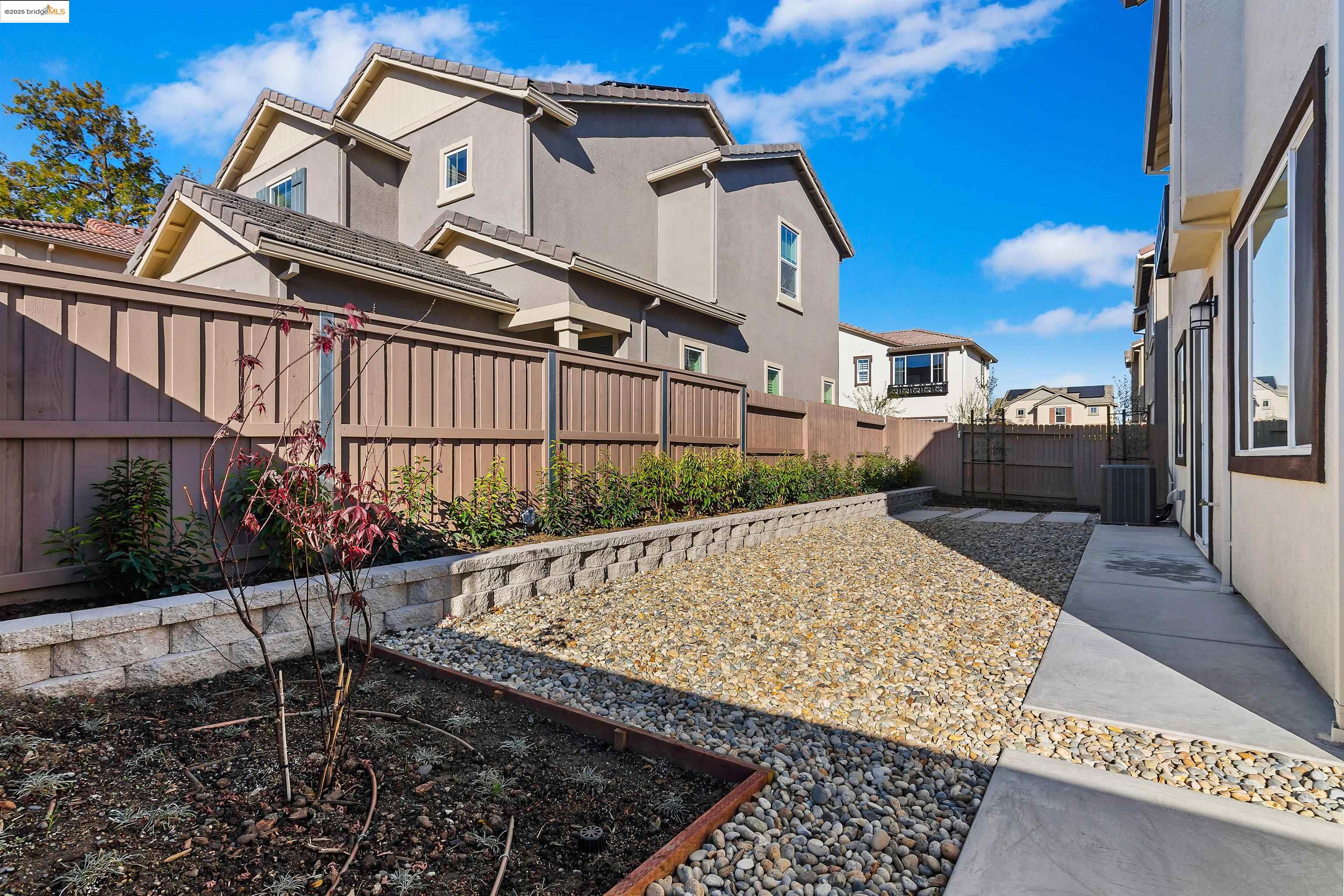 Detail Gallery Image 18 of 34 For 3012 Vasquez Court, Vacaville,  CA 95688 - 4 Beds | 3 Baths