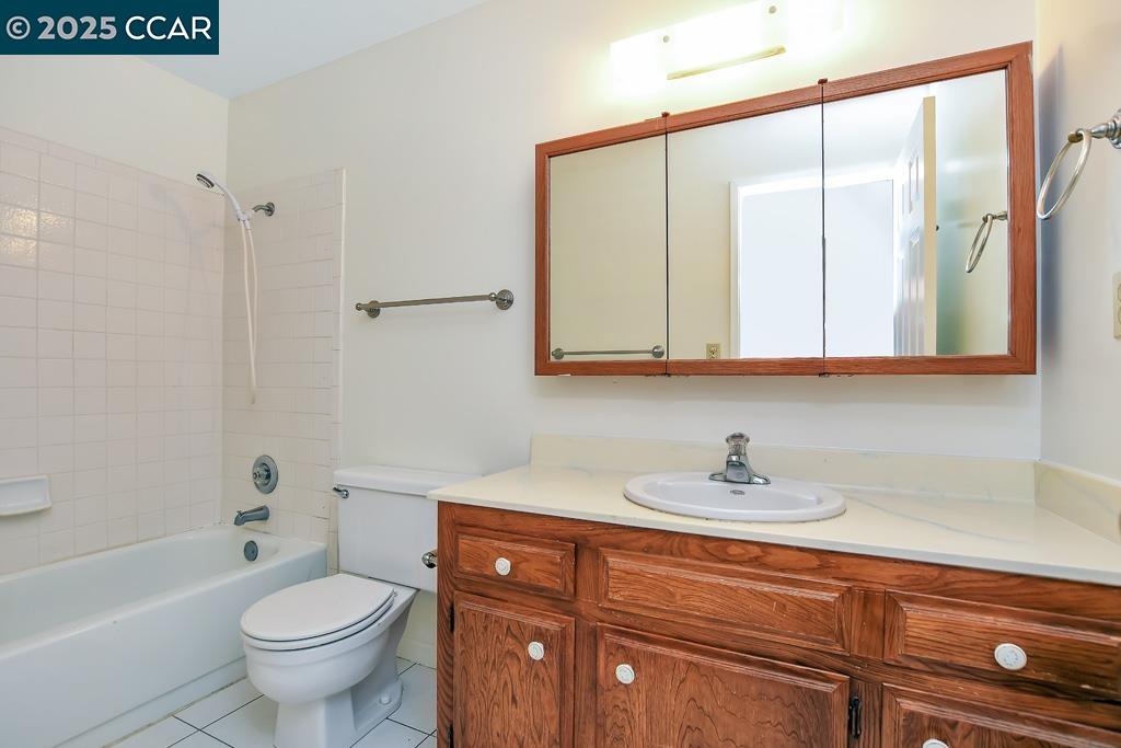 Detail Gallery Image 16 of 34 For 4911 Fuschia Way, Oakley,  CA 94561 - 3 Beds | 2 Baths