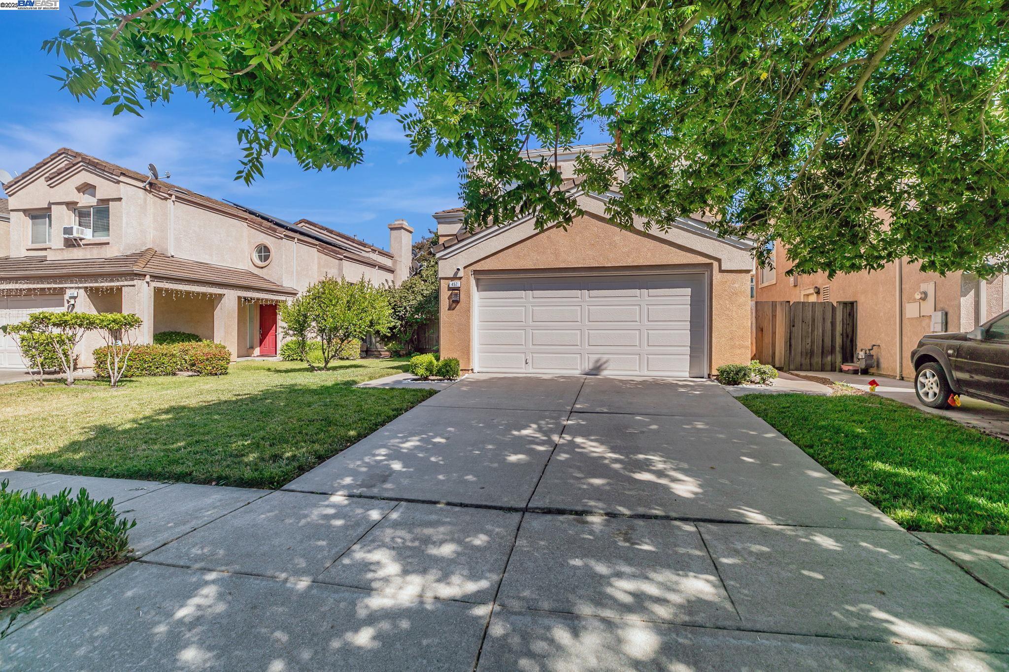 Detail Gallery Image 2 of 42 For 457 Calistoga Cir, Fremont,  CA 94536 - 3 Beds | 2/1 Baths