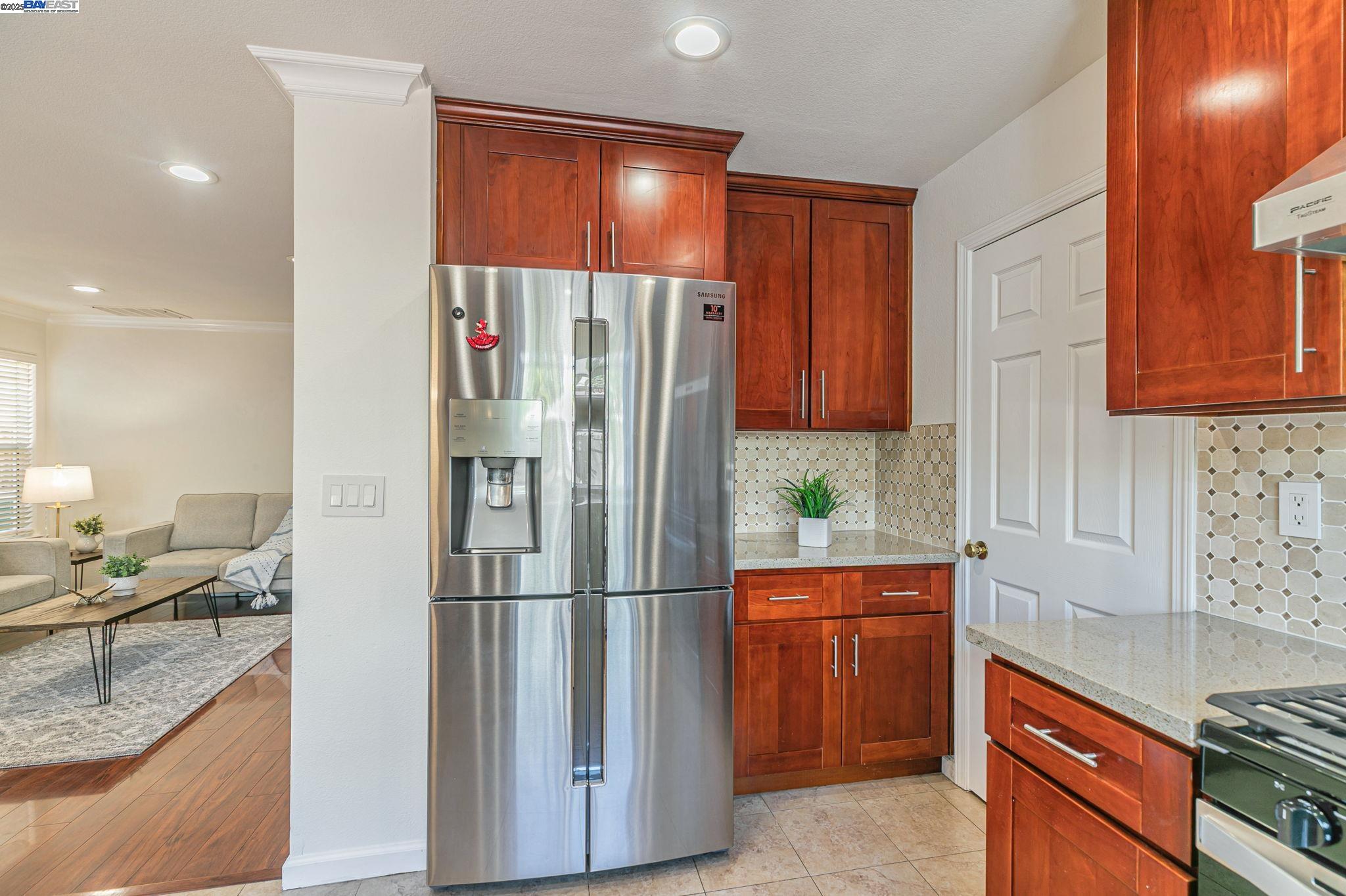 Detail Gallery Image 18 of 42 For 457 Calistoga Cir, Fremont,  CA 94536 - 3 Beds | 2/1 Baths