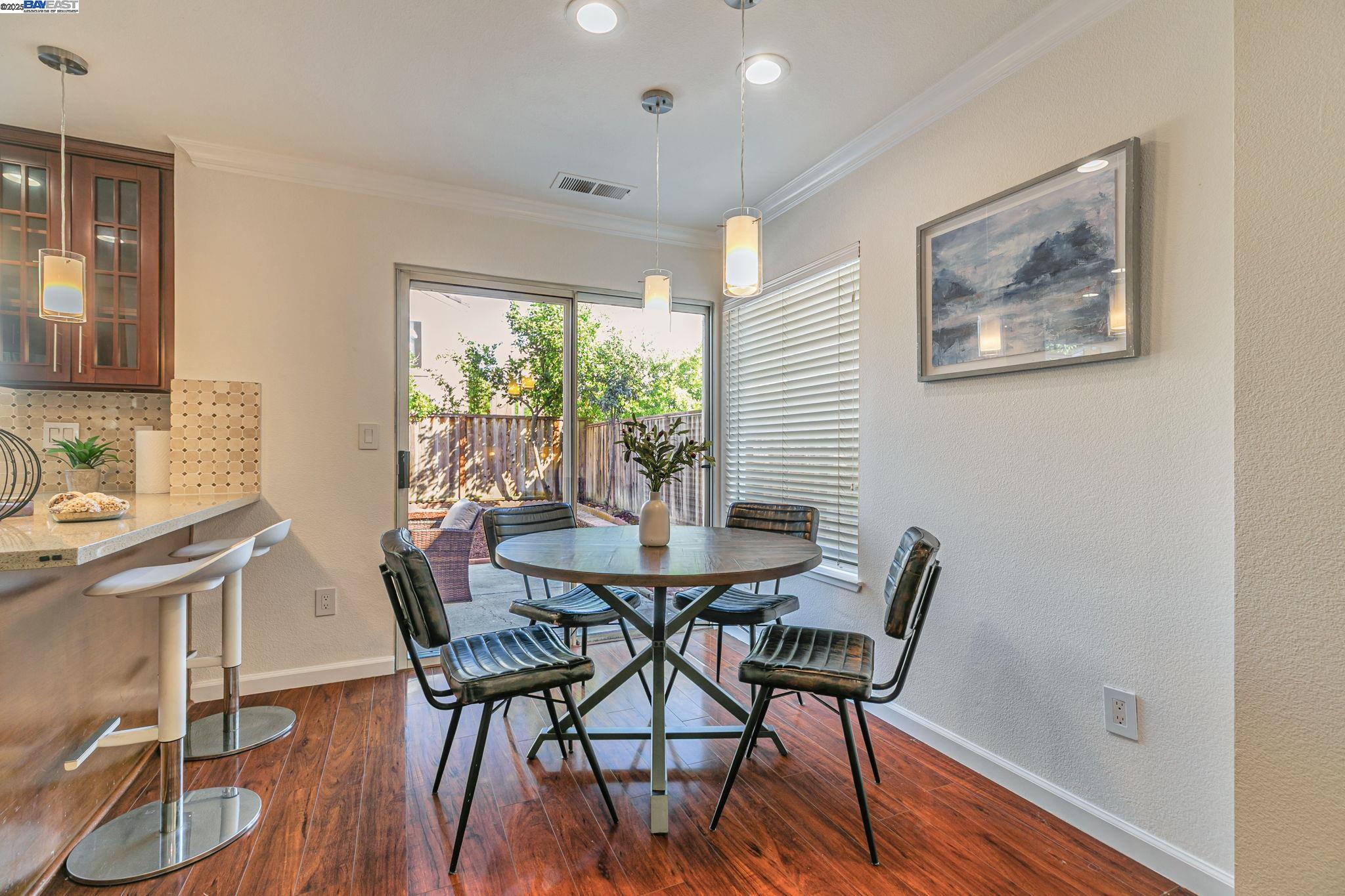 Detail Gallery Image 20 of 42 For 457 Calistoga Cir, Fremont,  CA 94536 - 3 Beds | 2/1 Baths