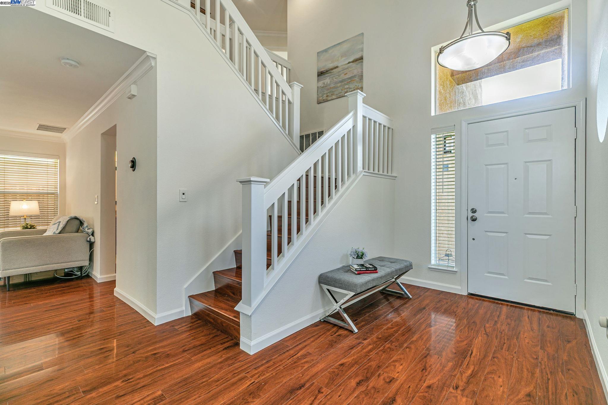 Detail Gallery Image 6 of 42 For 457 Calistoga Cir, Fremont,  CA 94536 - 3 Beds | 2/1 Baths