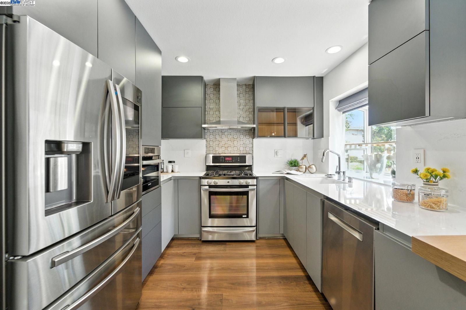 Photo #12: 41103814 Listing: Photo #12