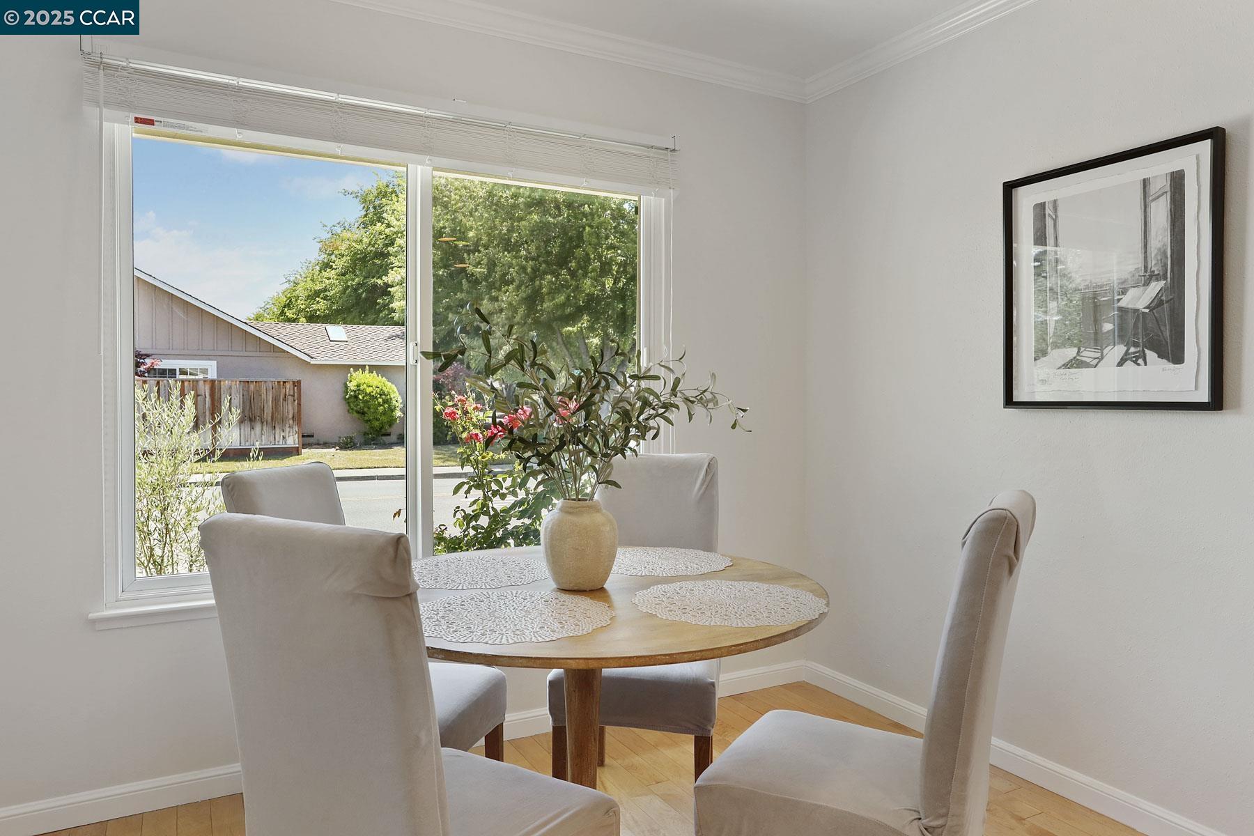 Detail Gallery Image 13 of 33 For 4697 Canary Dr, Pleasanton,  CA 94566 - 4 Beds | 2 Baths