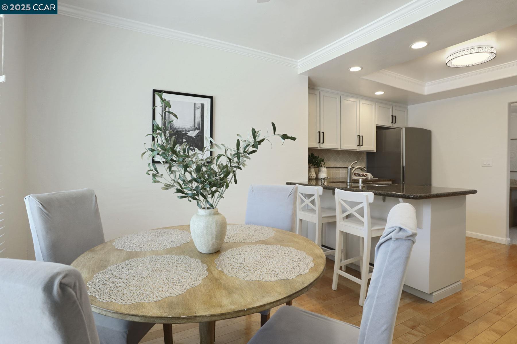 Detail Gallery Image 14 of 33 For 4697 Canary Dr, Pleasanton,  CA 94566 - 4 Beds | 2 Baths