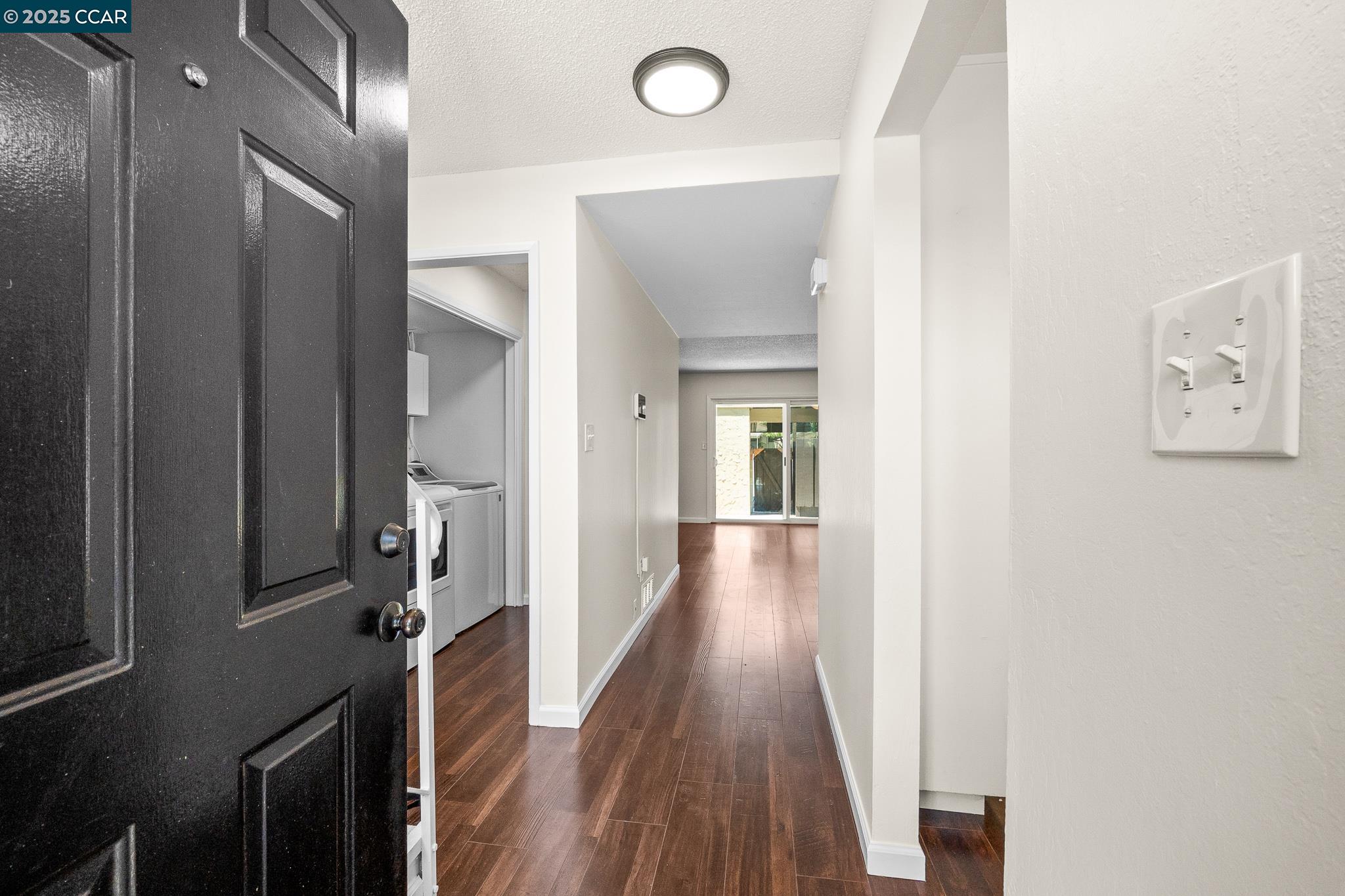 Photo #2: 41103816 Listing 