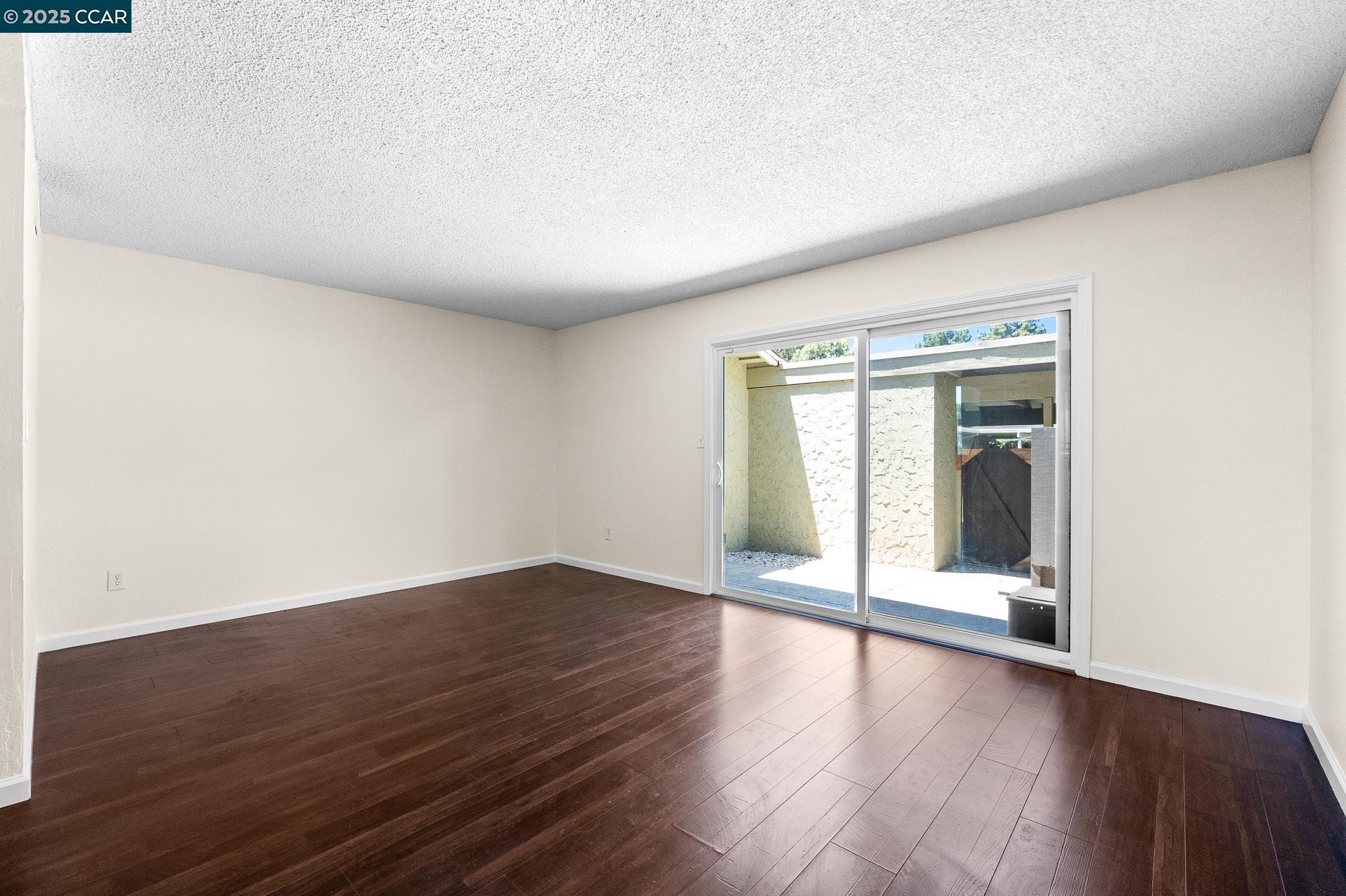 Photo #4: 41103816 Listing 