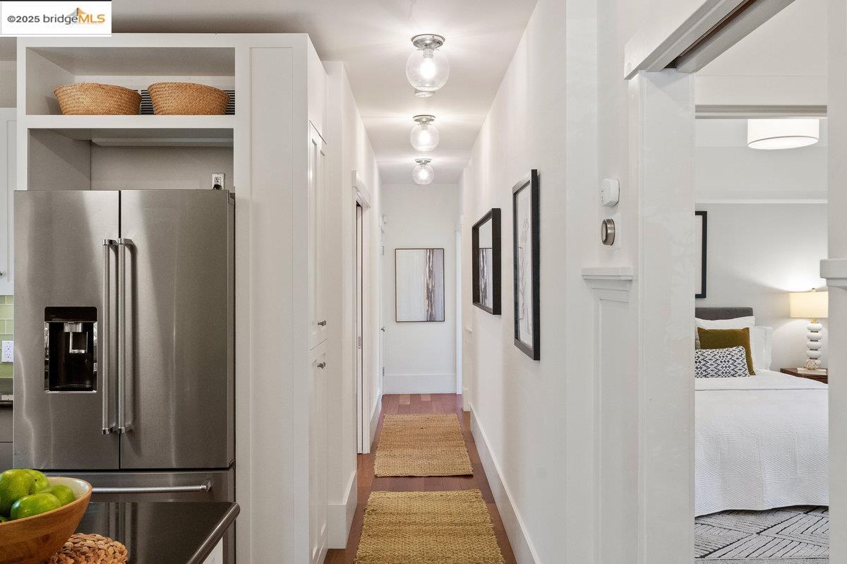 Detail Gallery Image 23 of 60 For 480 58th St, Oakland,  CA 94609 - 3 Beds | 3 Baths