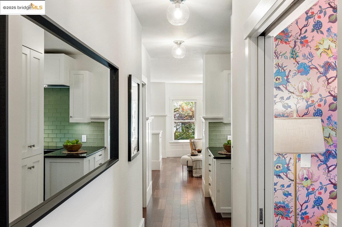 Detail Gallery Image 24 of 60 For 480 58th St, Oakland,  CA 94609 - 3 Beds | 3 Baths