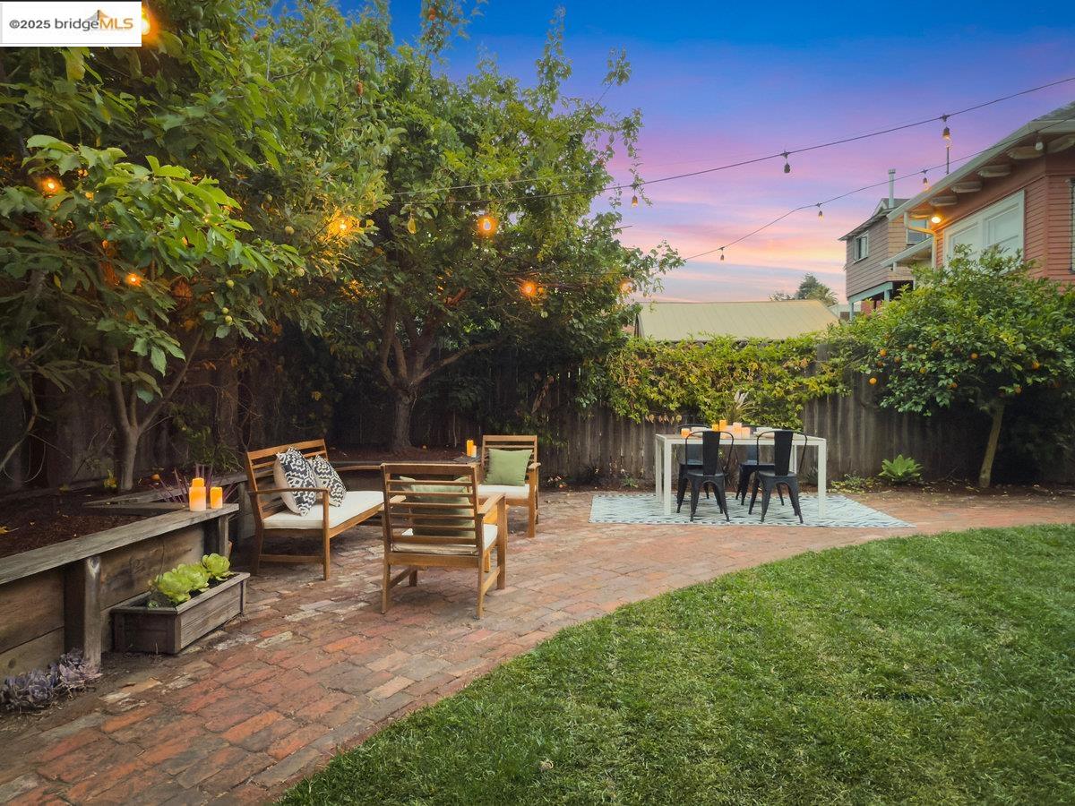 Detail Gallery Image 56 of 60 For 480 58th St, Oakland,  CA 94609 - 3 Beds | 3 Baths