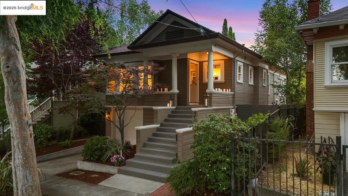 Detail Gallery Image 59 of 60 For 480 58th St, Oakland,  CA 94609 - 3 Beds | 3 Baths