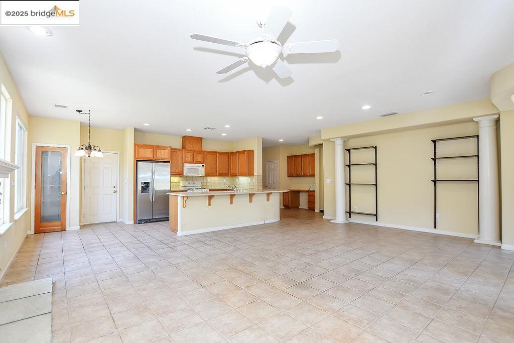 Detail Gallery Image 5 of 37 For 350 Atlantic Dr, Rio Vista,  CA 94571 - 2 Beds | 2 Baths