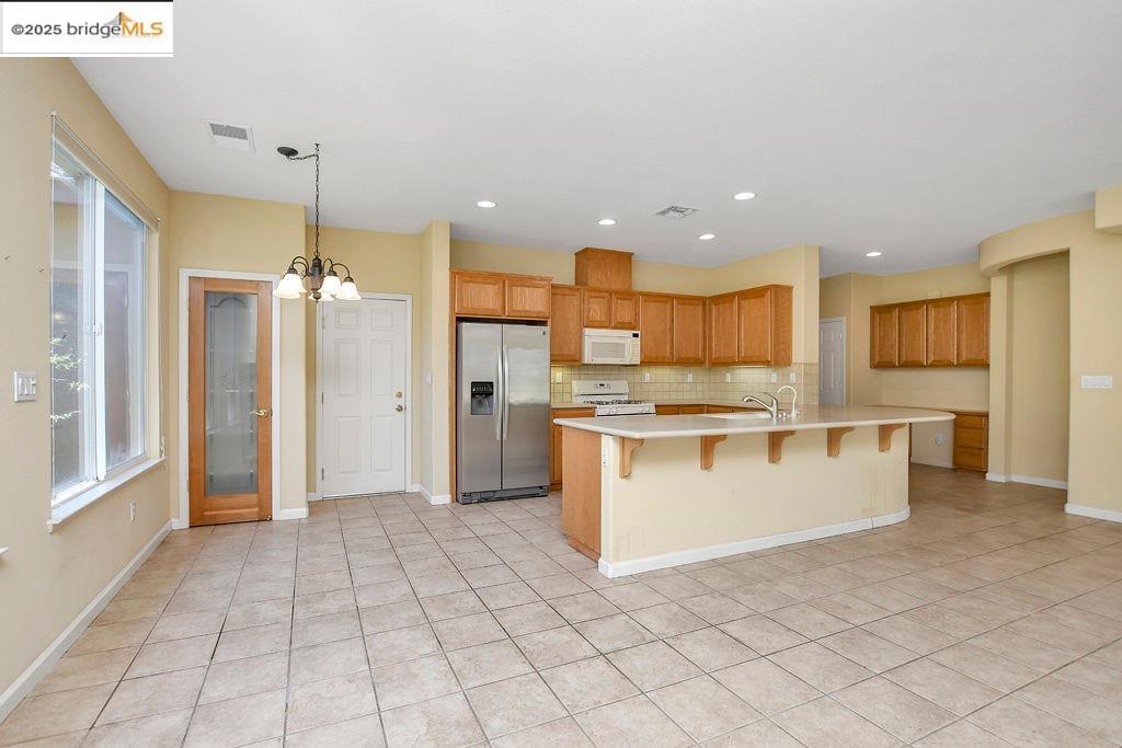 Detail Gallery Image 7 of 37 For 350 Atlantic Dr, Rio Vista,  CA 94571 - 2 Beds | 2 Baths