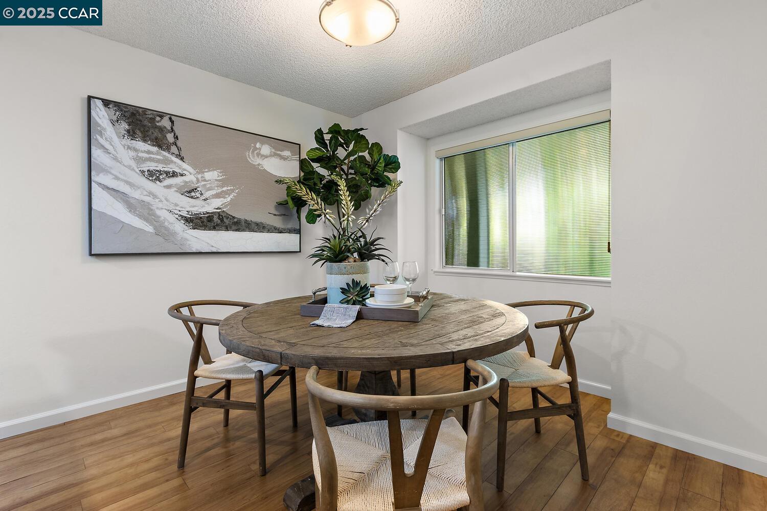 Photo #6: 41103821 Listing 