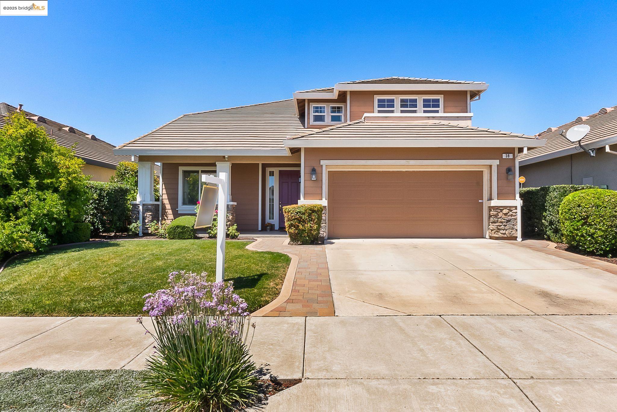 Detail Gallery Image 1 of 59 For 38 Grand Canyon Cir, Oakley,  CA 94561 - 4 Beds | 3 Baths