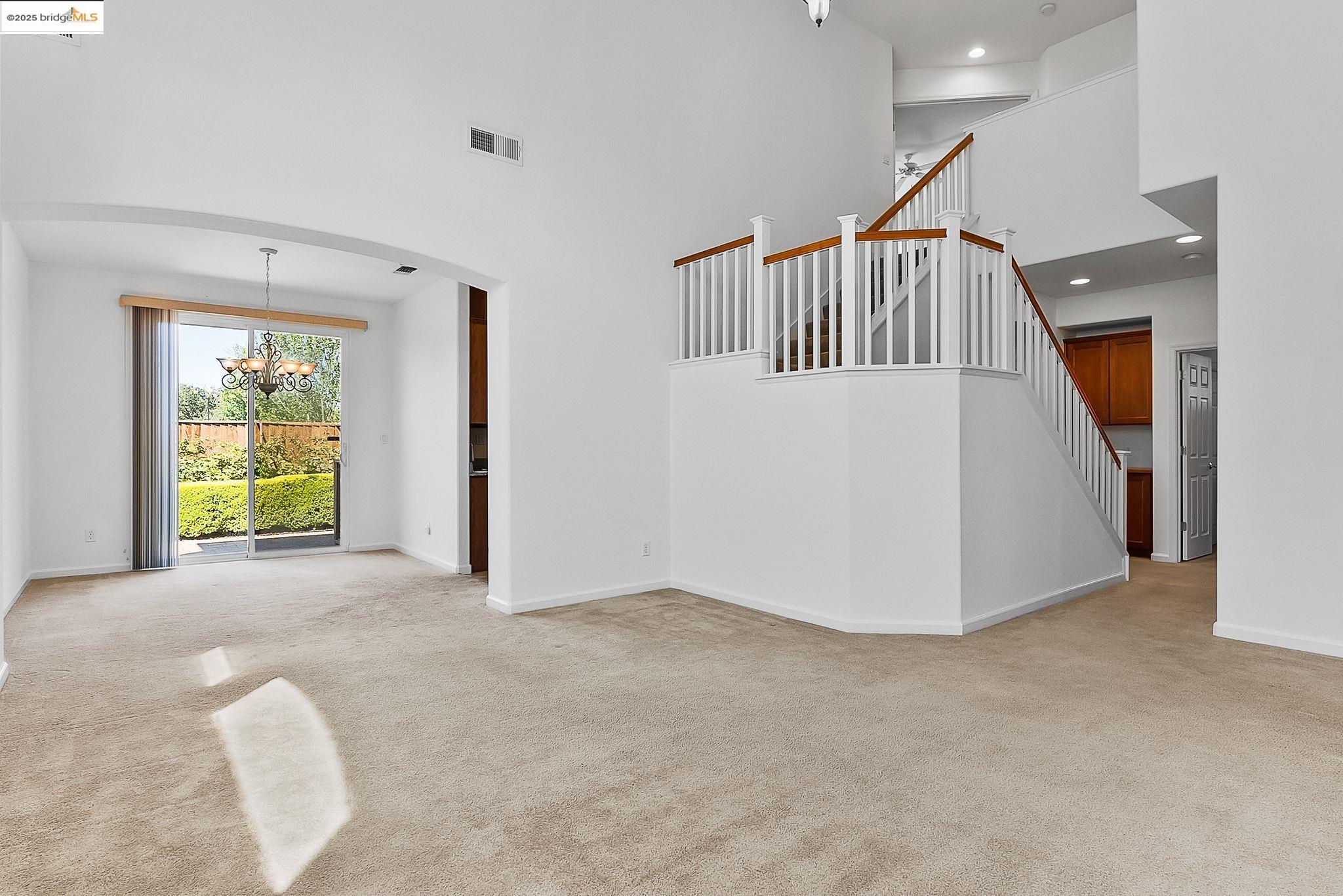 Detail Gallery Image 10 of 59 For 38 Grand Canyon Cir, Oakley,  CA 94561 - 4 Beds | 3 Baths