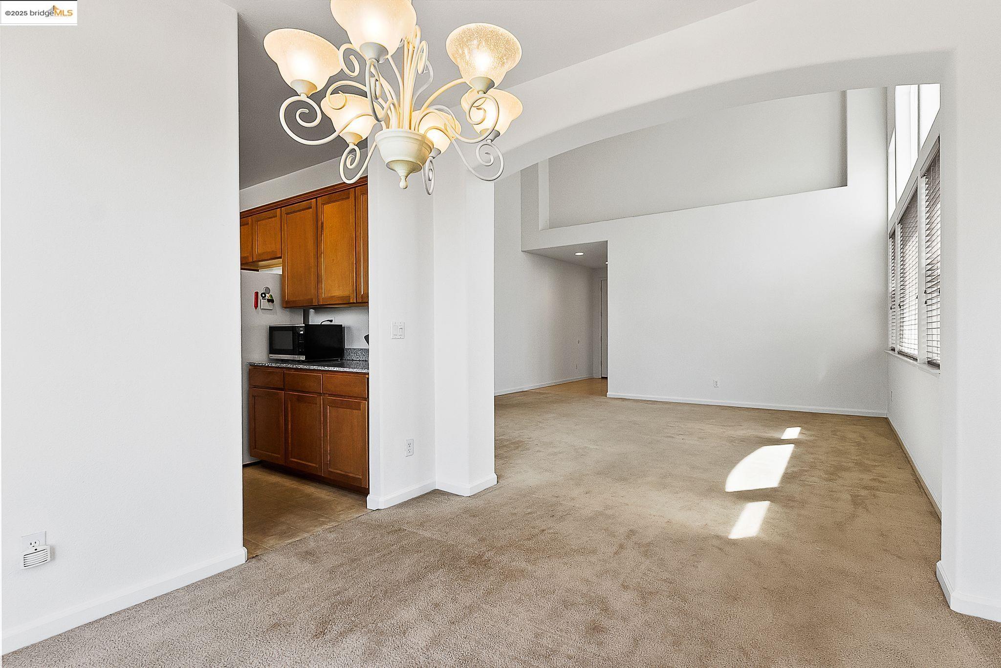 Detail Gallery Image 13 of 59 For 38 Grand Canyon Cir, Oakley,  CA 94561 - 4 Beds | 3 Baths