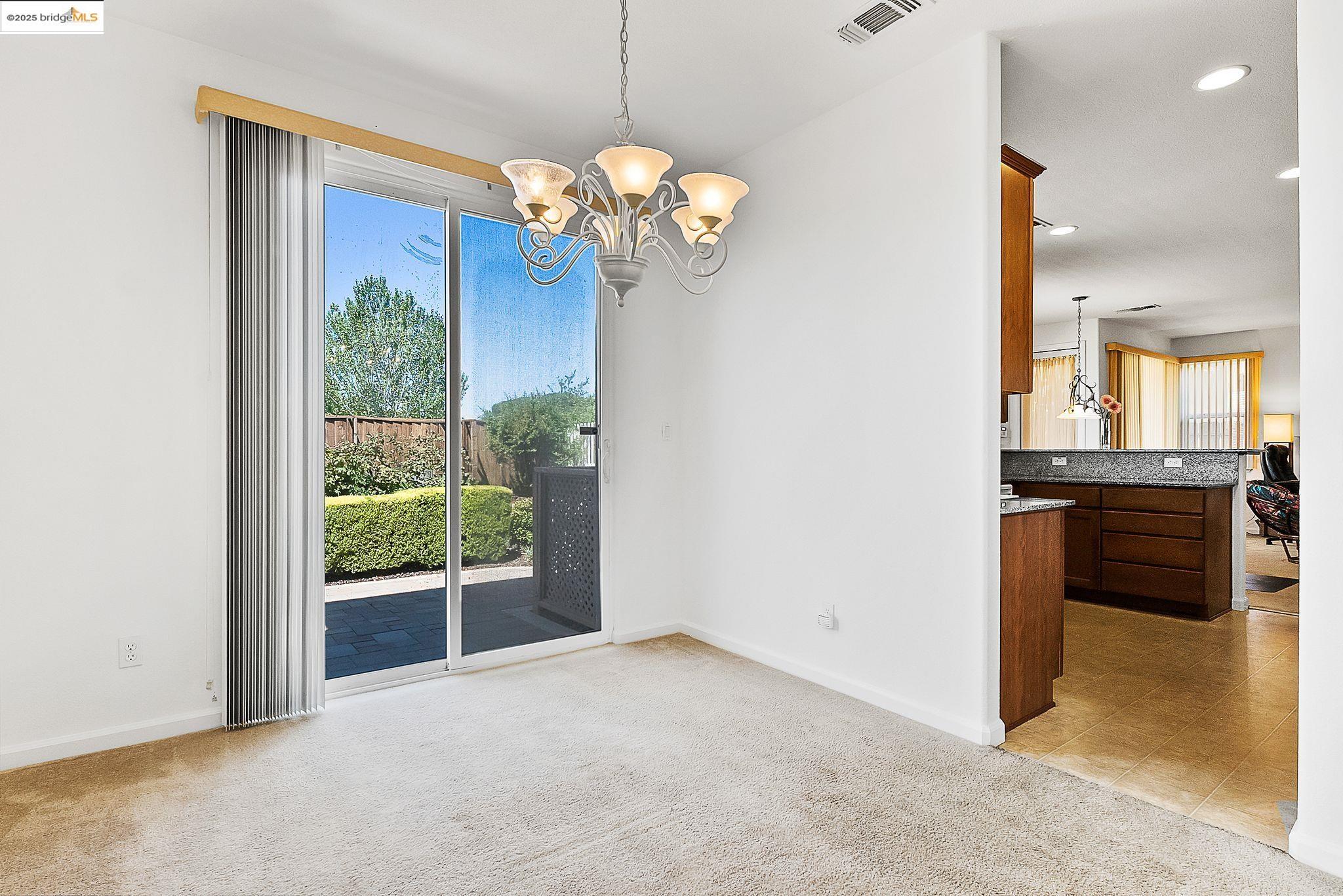 Detail Gallery Image 14 of 59 For 38 Grand Canyon Cir, Oakley,  CA 94561 - 4 Beds | 3 Baths