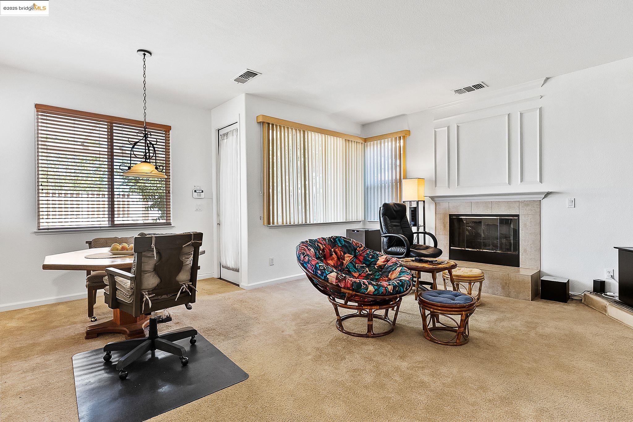 Detail Gallery Image 17 of 59 For 38 Grand Canyon Cir, Oakley,  CA 94561 - 4 Beds | 3 Baths