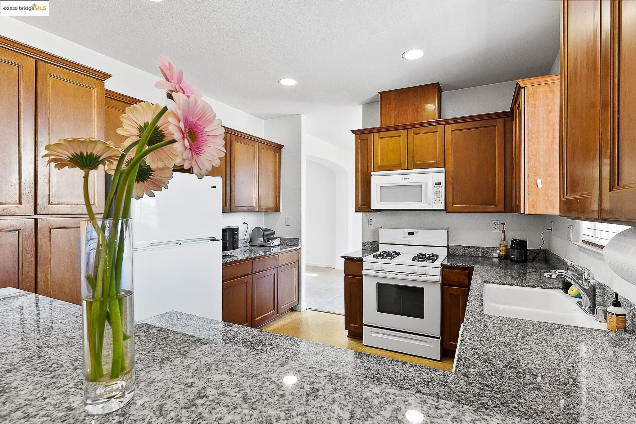 Detail Gallery Image 25 of 59 For 38 Grand Canyon Cir, Oakley,  CA 94561 - 4 Beds | 3 Baths