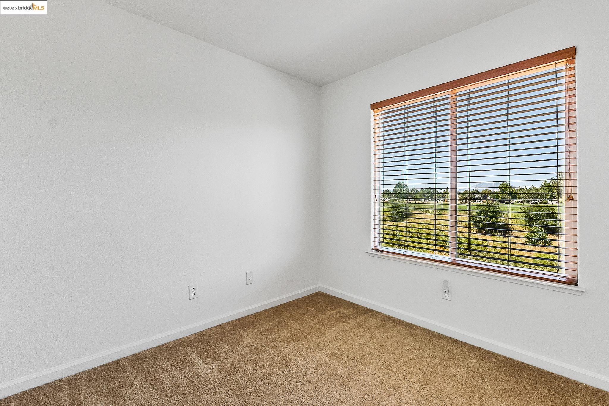 Detail Gallery Image 35 of 59 For 38 Grand Canyon Cir, Oakley,  CA 94561 - 4 Beds | 3 Baths