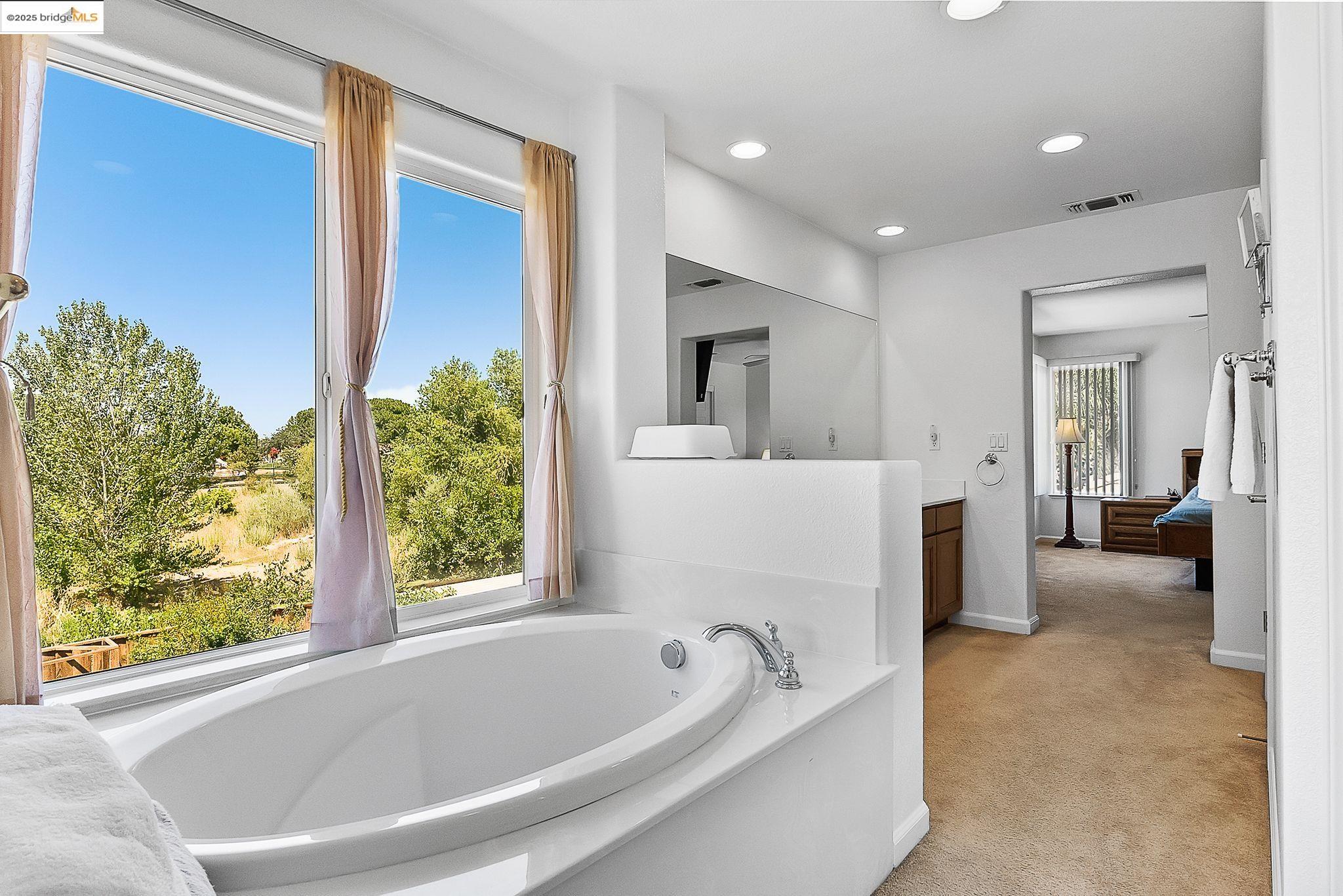 Detail Gallery Image 37 of 59 For 38 Grand Canyon Cir, Oakley,  CA 94561 - 4 Beds | 3 Baths