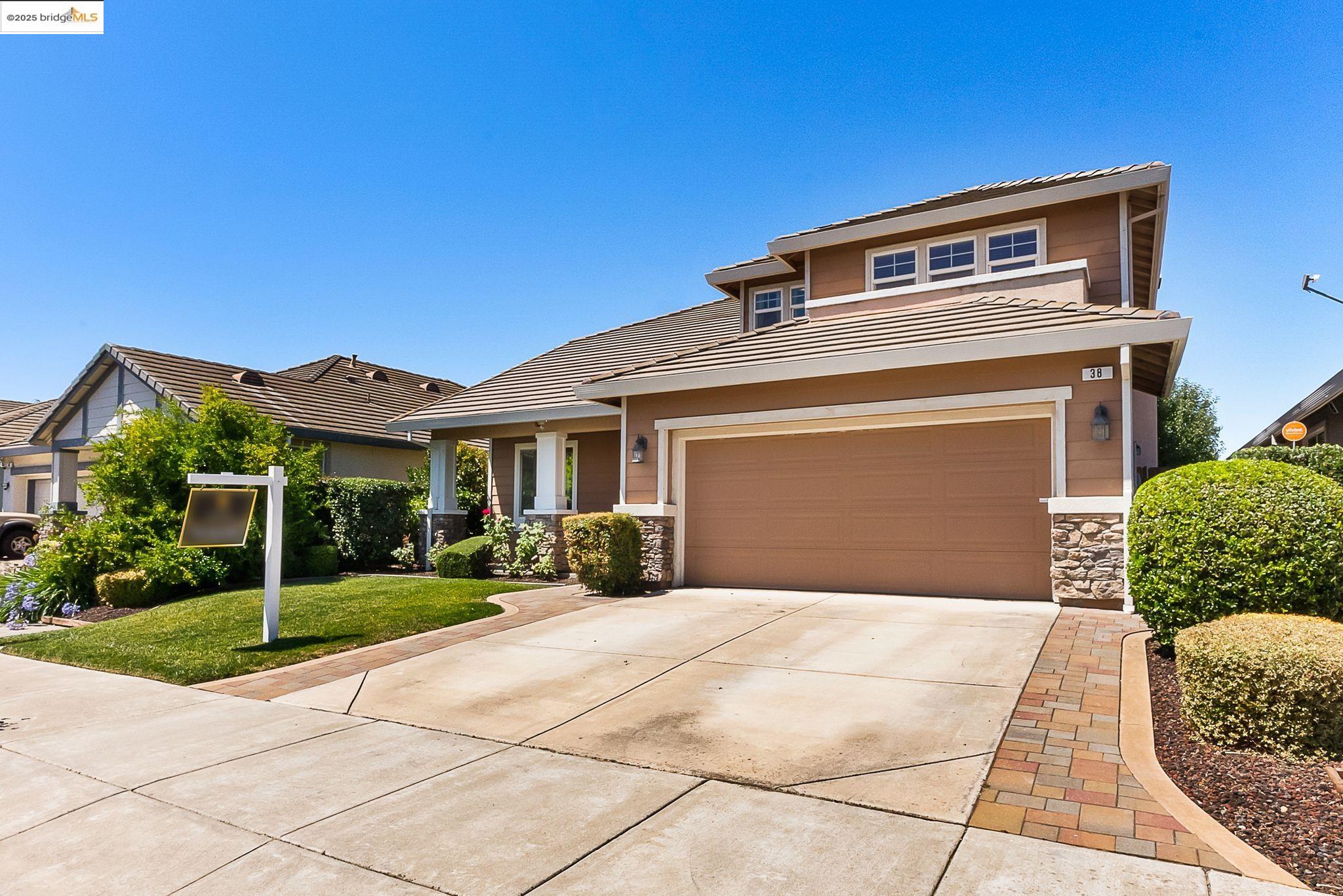 Detail Gallery Image 5 of 59 For 38 Grand Canyon Cir, Oakley,  CA 94561 - 4 Beds | 3 Baths