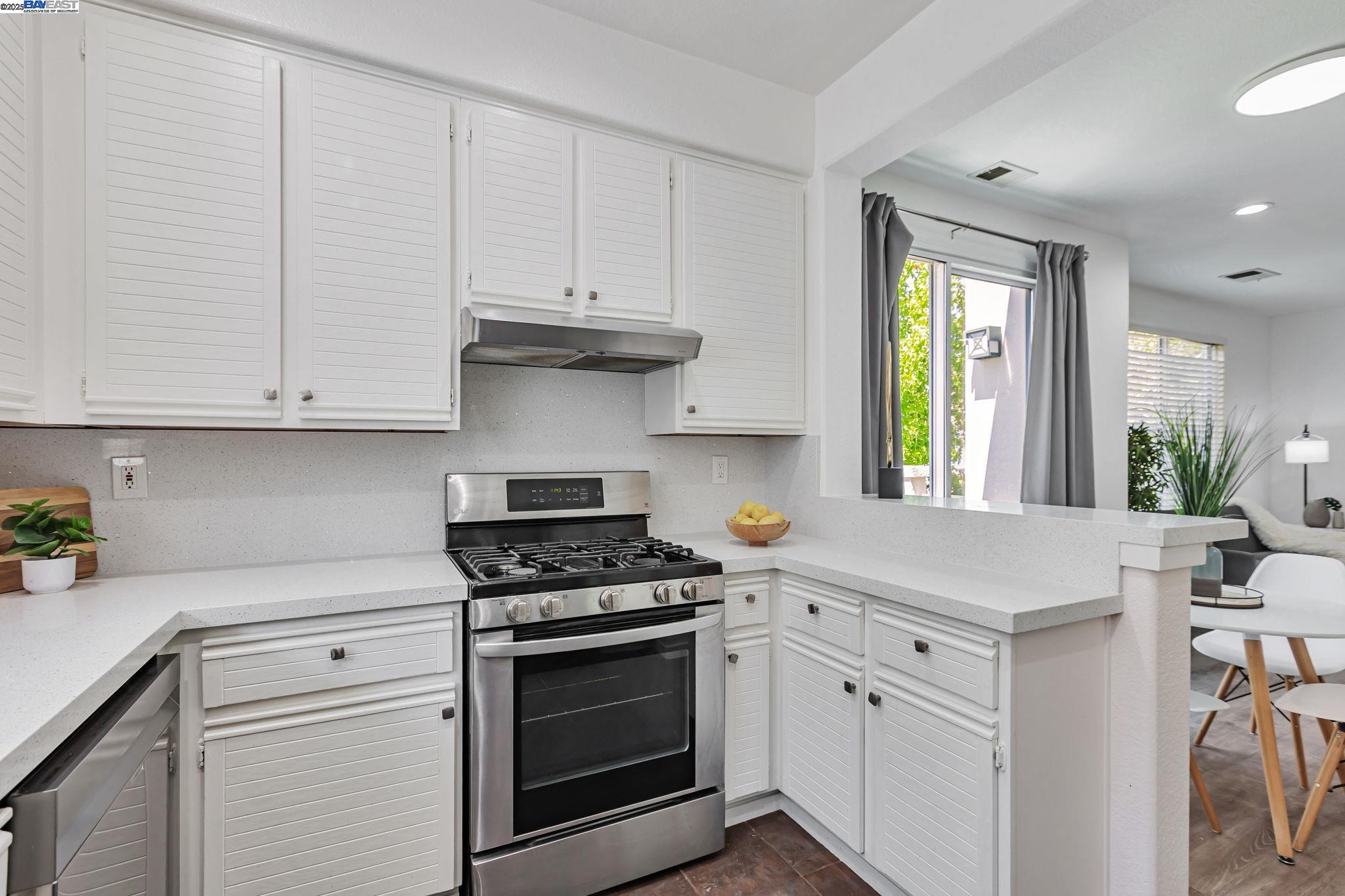 Detail Gallery Image 12 of 38 For 455 Navaro Way #201,  San Jose,  CA 95134 - 1 Beds | 1 Baths