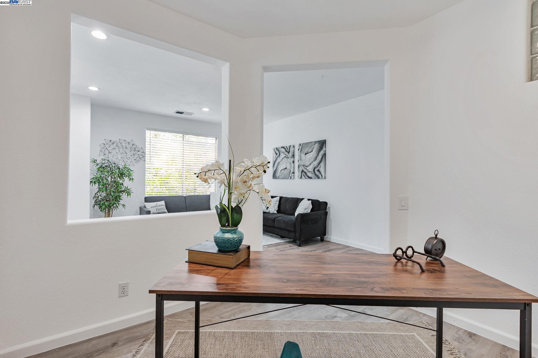 Detail Gallery Image 18 of 38 For 455 Navaro Way #201,  San Jose,  CA 95134 - 1 Beds | 1 Baths