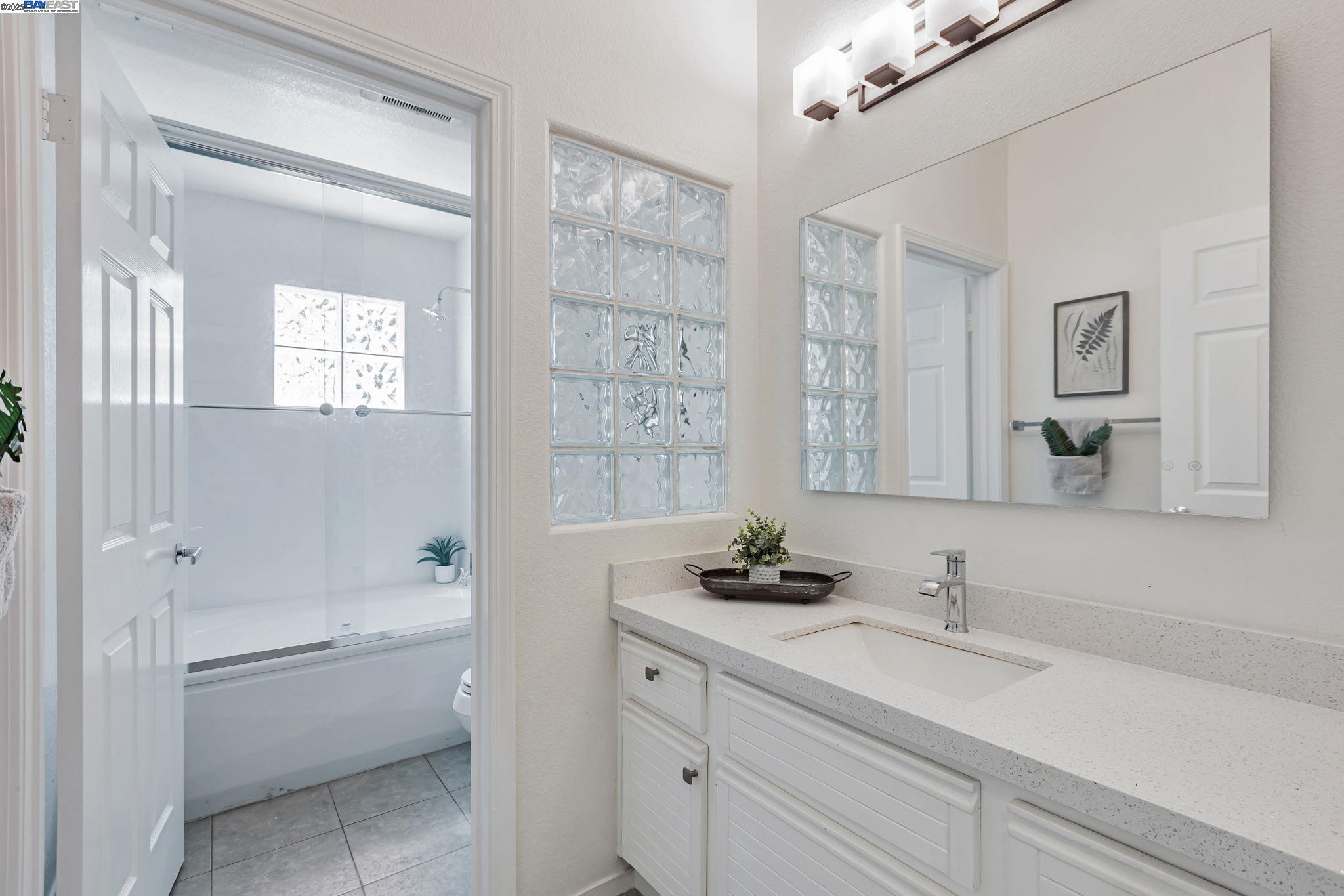 Detail Gallery Image 23 of 38 For 455 Navaro Way #201,  San Jose,  CA 95134 - 1 Beds | 1 Baths